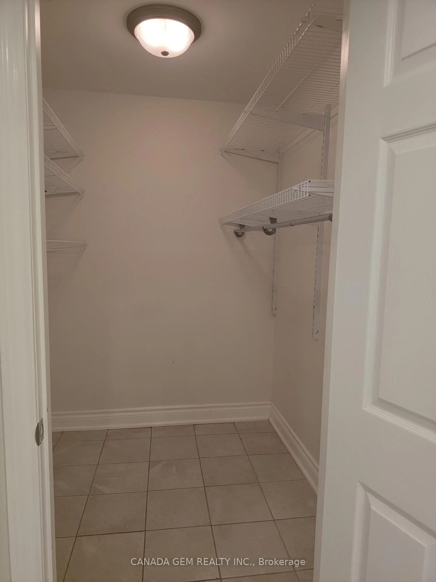 Photo 33 of 54 Clearmeadow Boulevard, Newmarket, Summerhill Estates — HOMEH