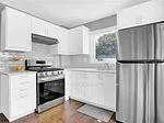 Photo 13 of Unit MAIN, 223 Erindale Avenue, Hamilton, Rosedale — HOMEH