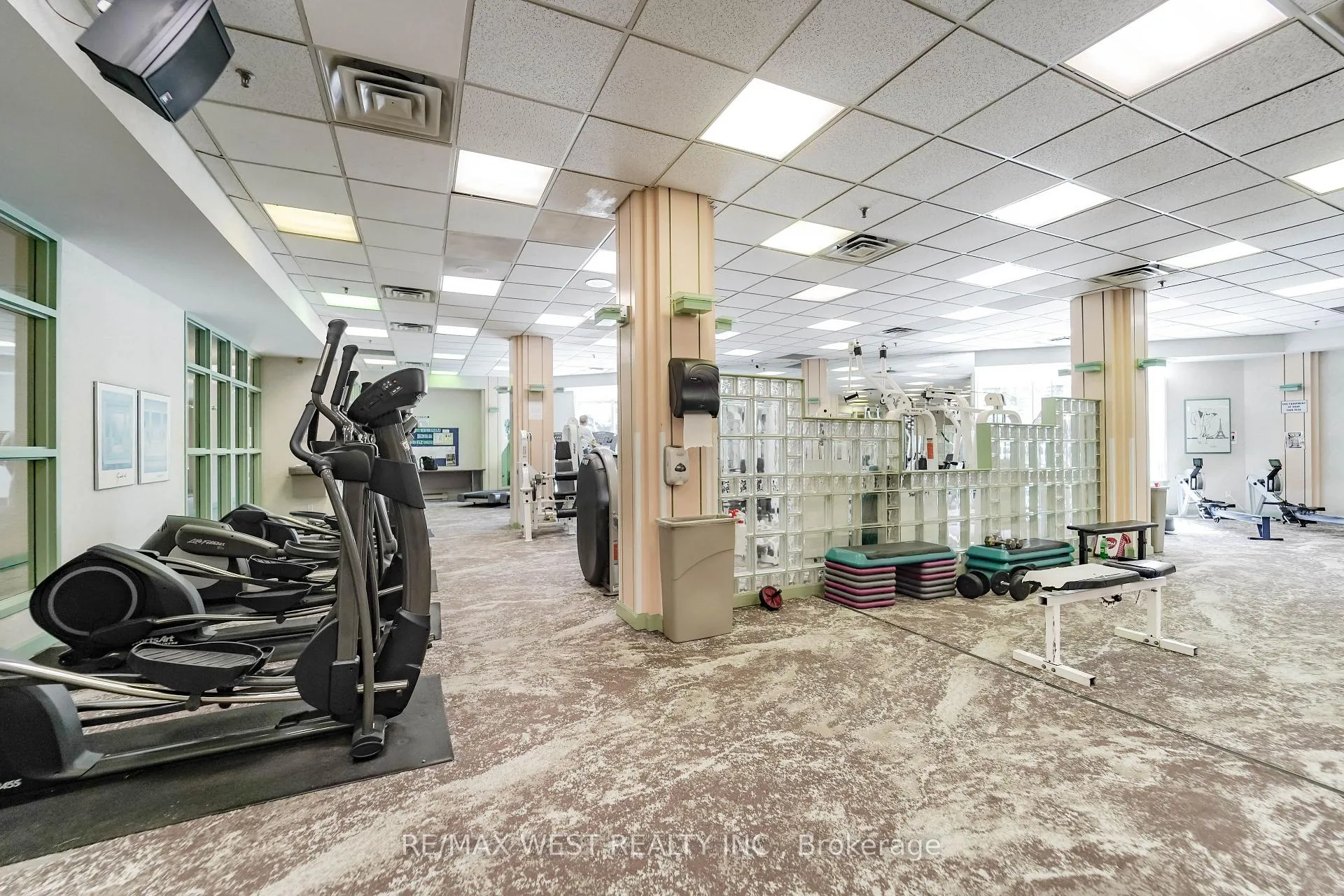 Photo 9 of Unit 326, 68 Corporate Drive, Scarborough, Woburn — HOMEH