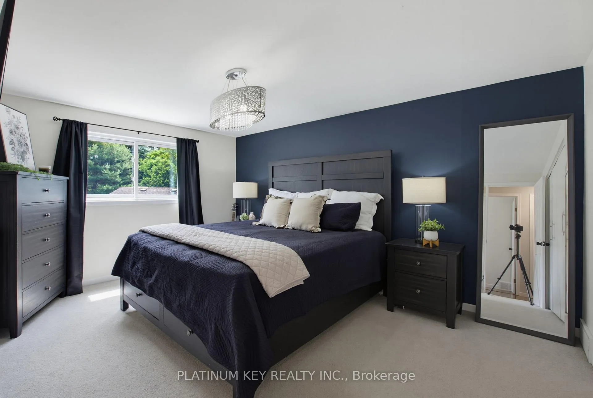 Photo 17 of 16 Sharpe Drive, Strathroy-Caradoc, SW — HOMEH