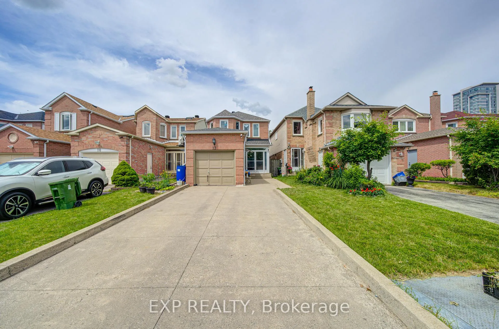 Front of 12 Staverton Court
