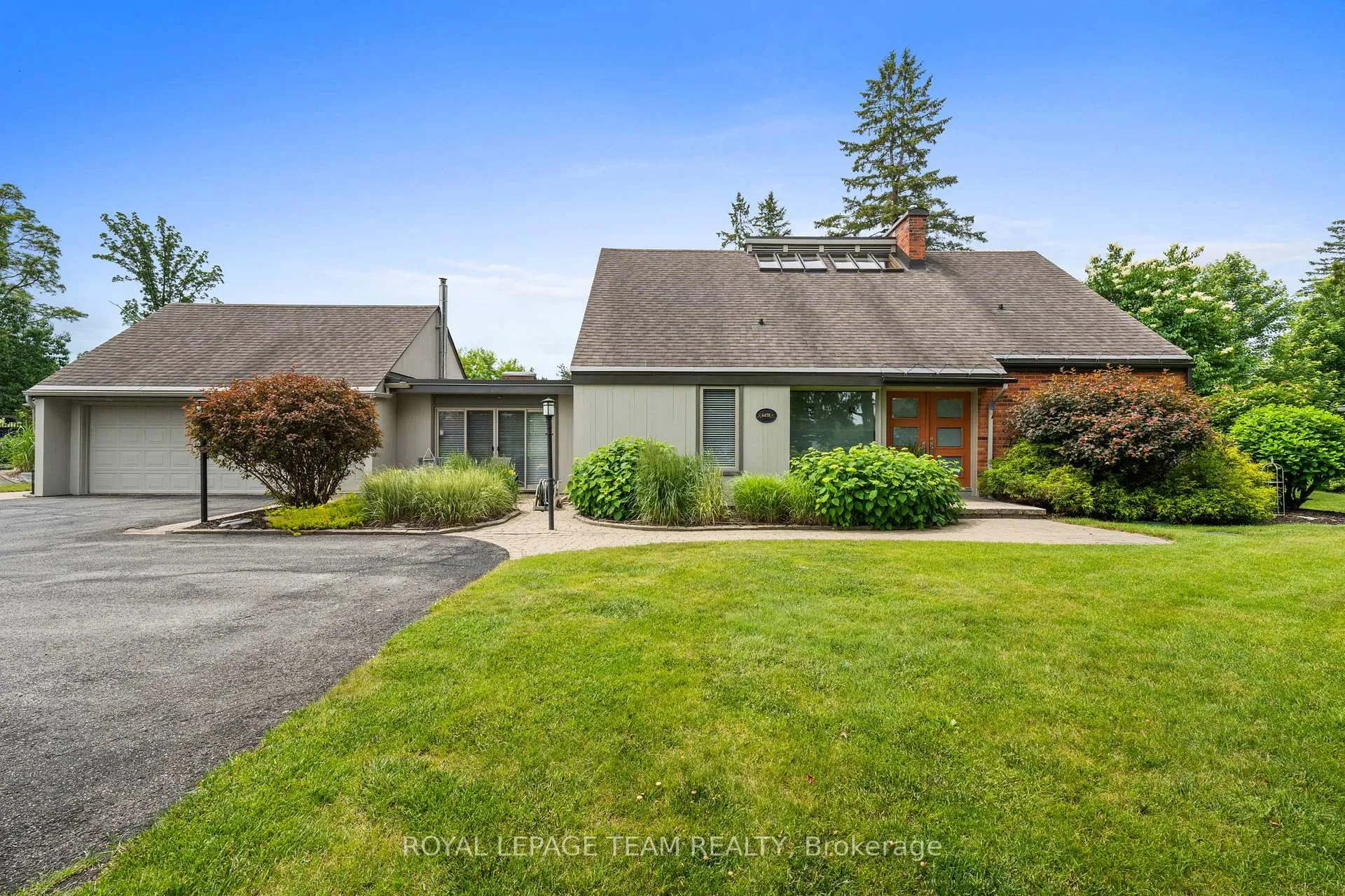 Photo 2 of 6478 Marina Drive, Ottawa, Manotick South to Roger Stevens — HOMEH