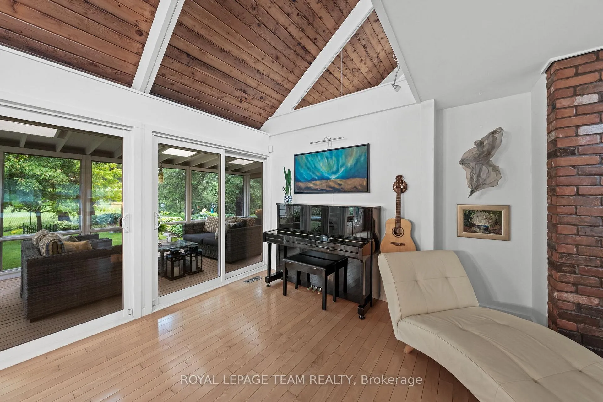 Photo 9 of 6478 Marina Drive, Ottawa, Manotick South to Roger Stevens — HOMEH
