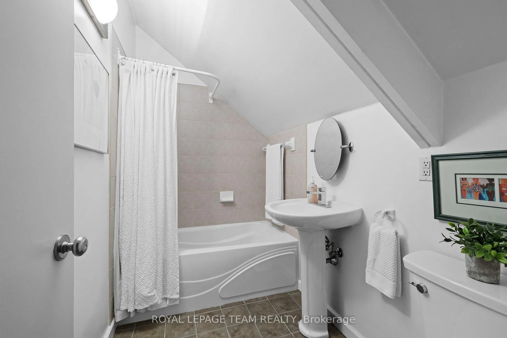 Photo 40 of 6478 Marina Drive, Ottawa, Manotick South to Roger Stevens — HOMEH