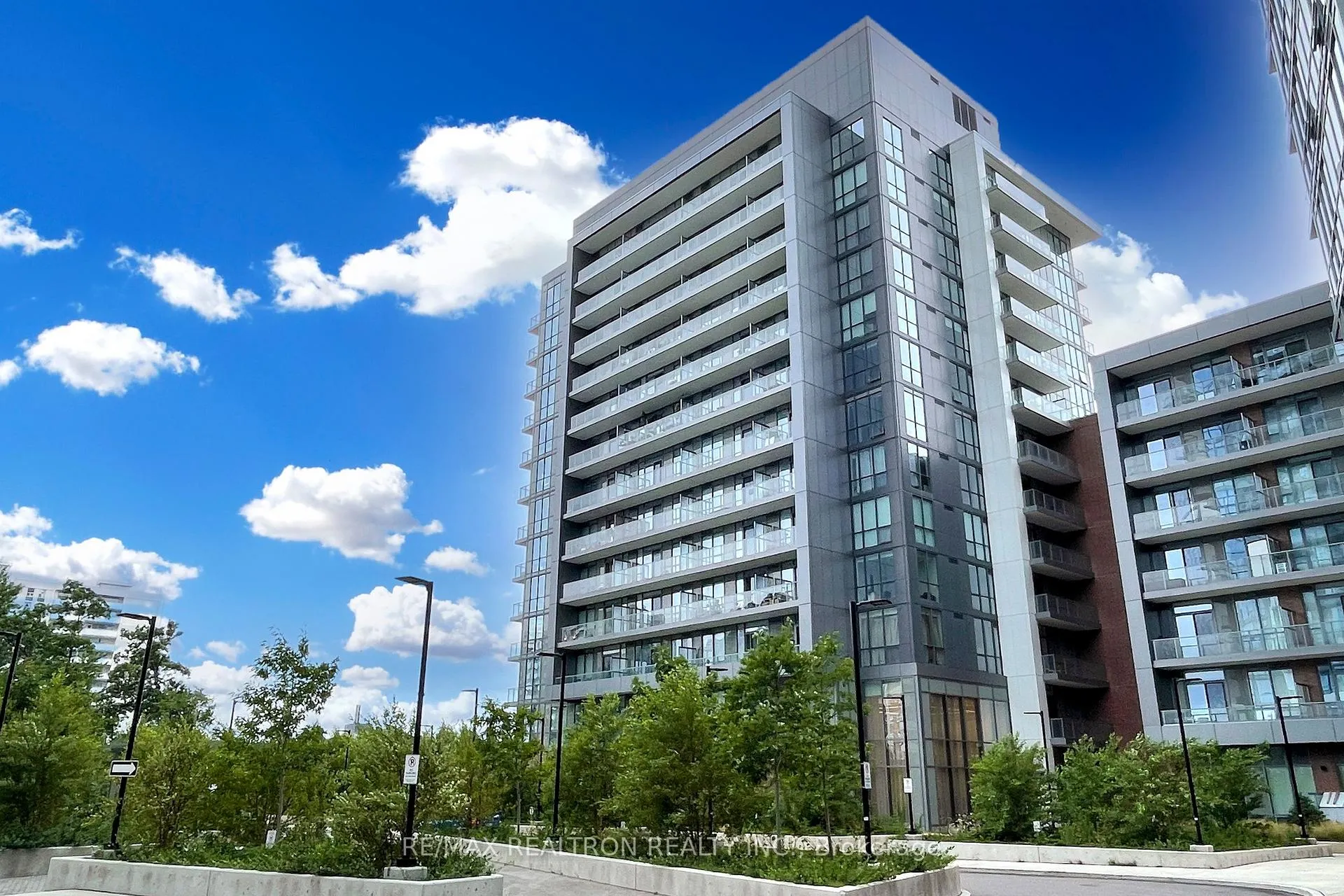 Photo 2 of Unit 1102, 36 Forest Manor Road, North York, Henry Farm — HOMEH