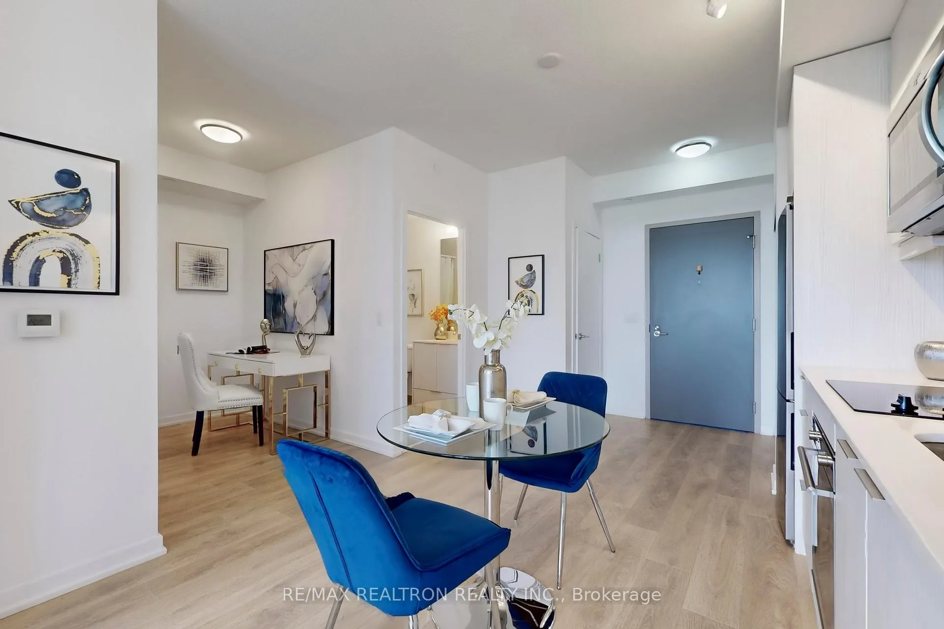 Photo 12 of Unit 1102, 36 Forest Manor Road, North York, Henry Farm — HOMEH