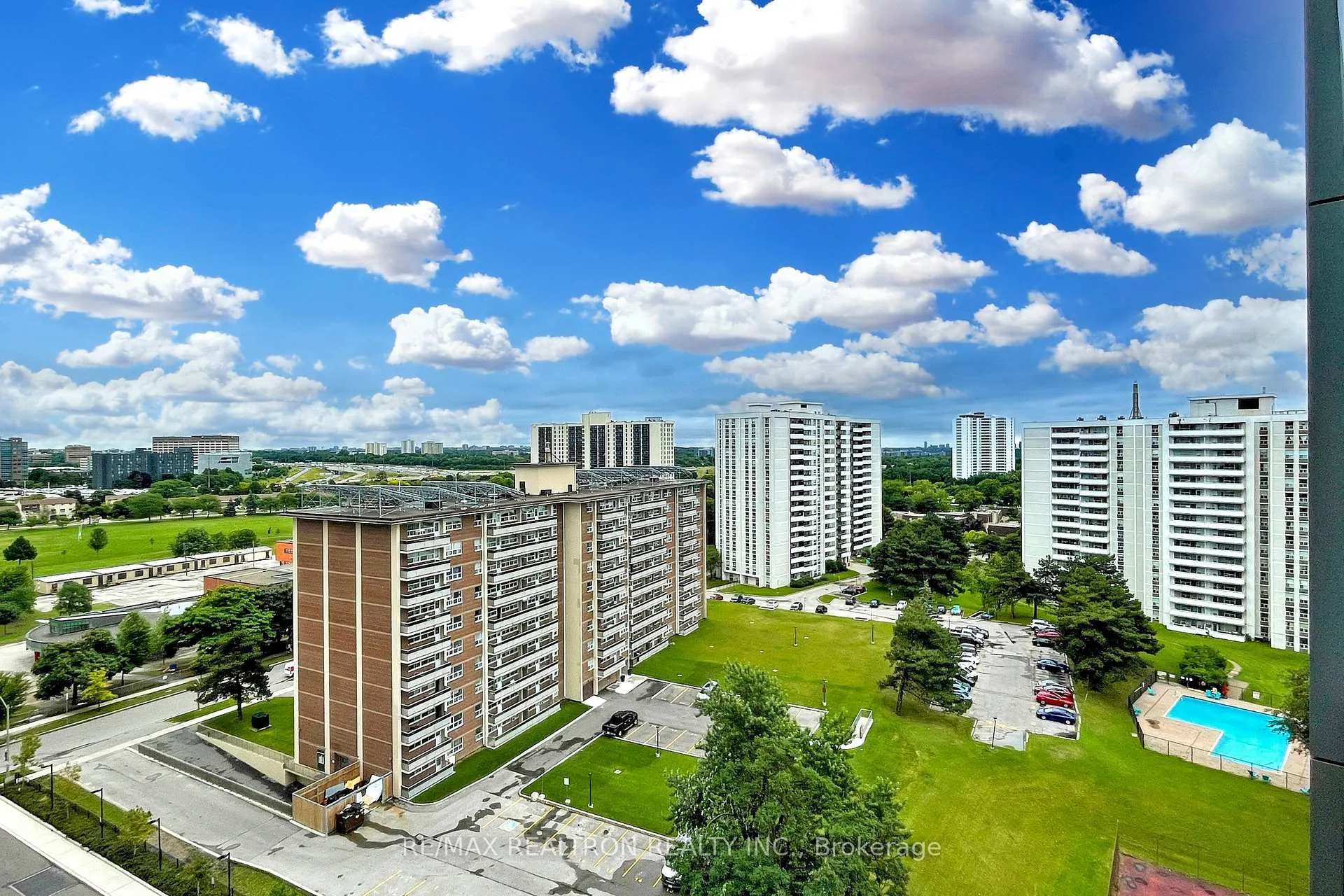 Photo 27 of Unit 1102, 36 Forest Manor Road, North York, Henry Farm — HOMEH