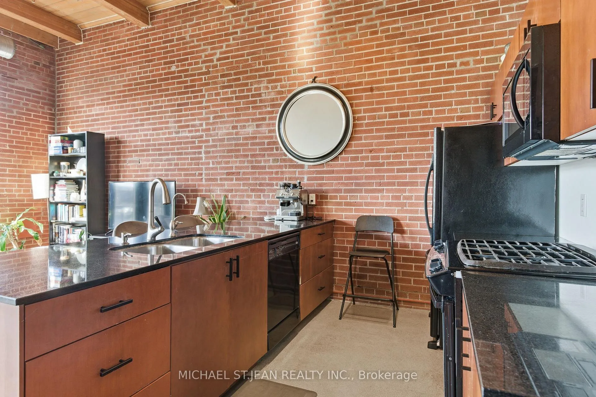 Photo 12 of Unit 203, 85 Spruce Street N, Cambridge, East Galt — HOMEH