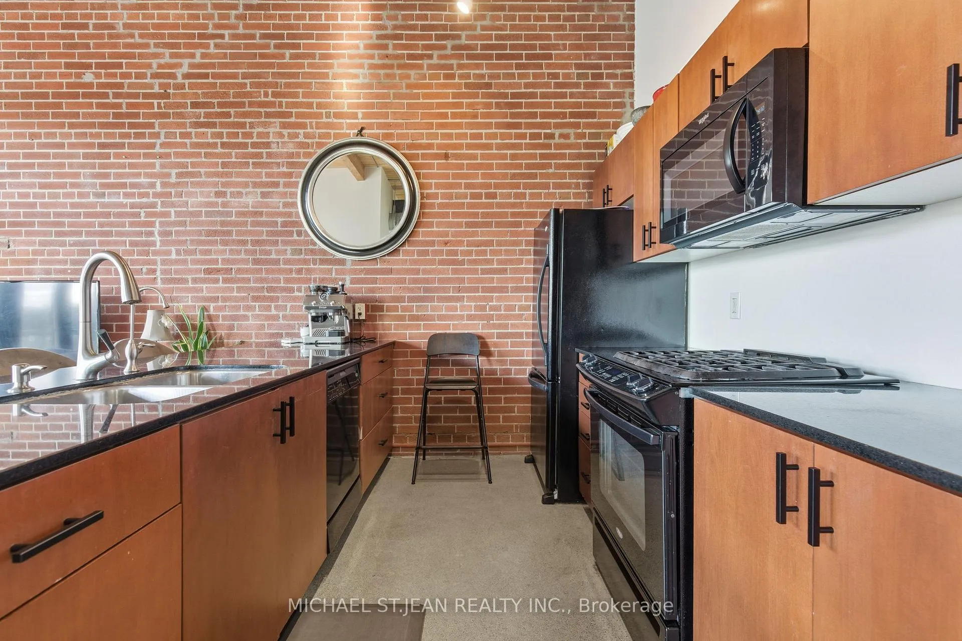 Photo 14 of Unit 203, 85 Spruce Street N, Cambridge, East Galt — HOMEH