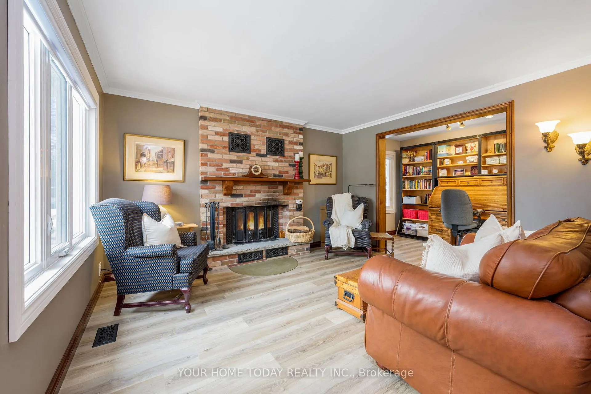 Photo 5 of 20 Elgin Street, Halton Hills, Georgetown — HOMEH