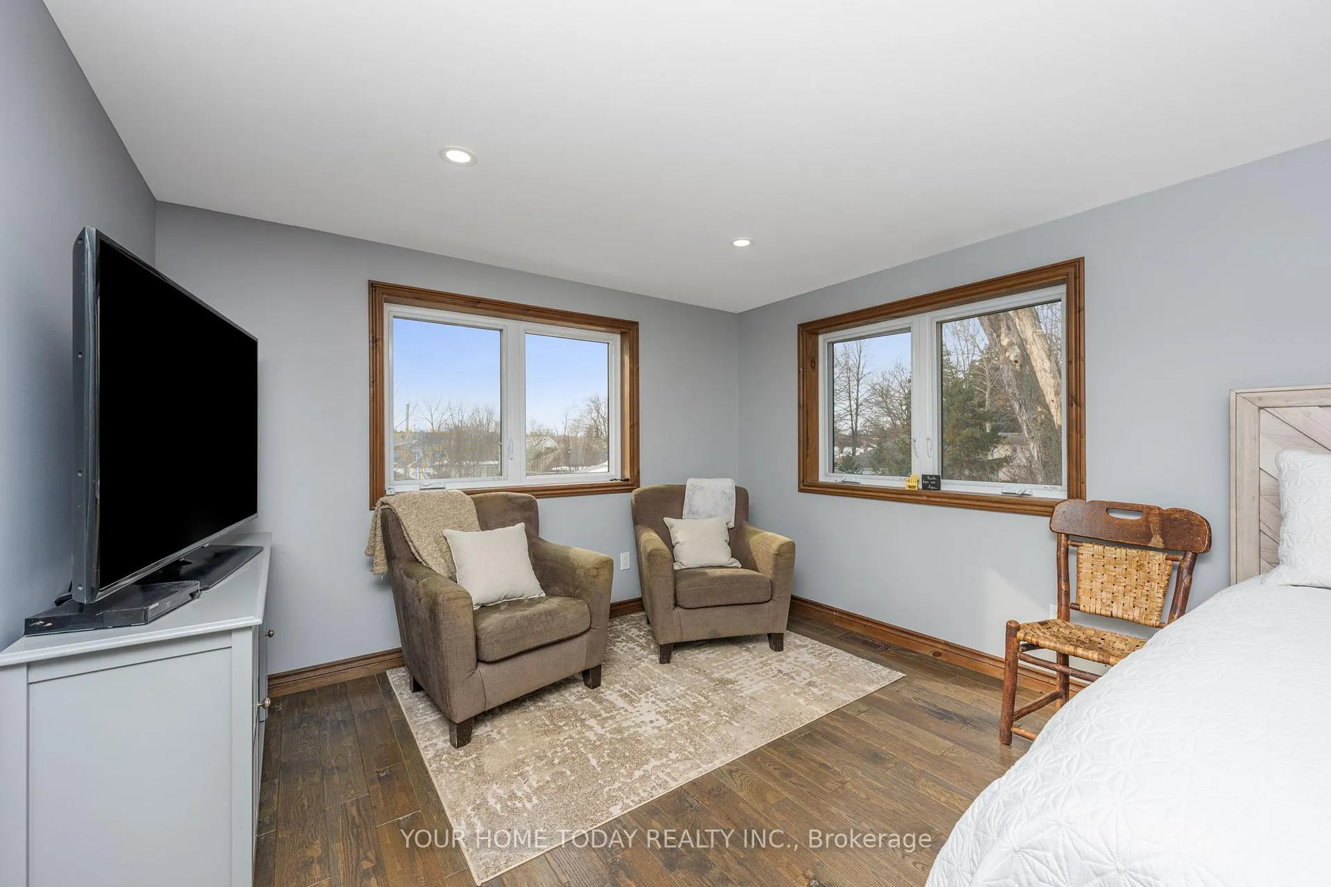 Photo 20 of 20 Elgin Street, Halton Hills, Georgetown — HOMEH