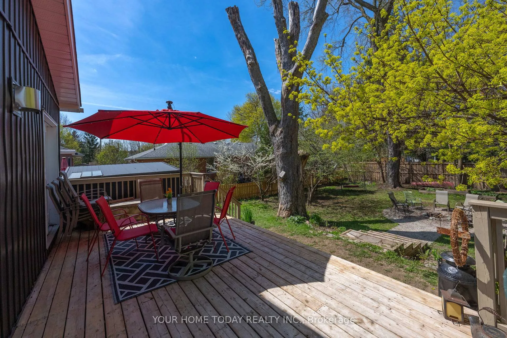Photo 39 of 20 Elgin Street, Halton Hills, Georgetown — HOMEH