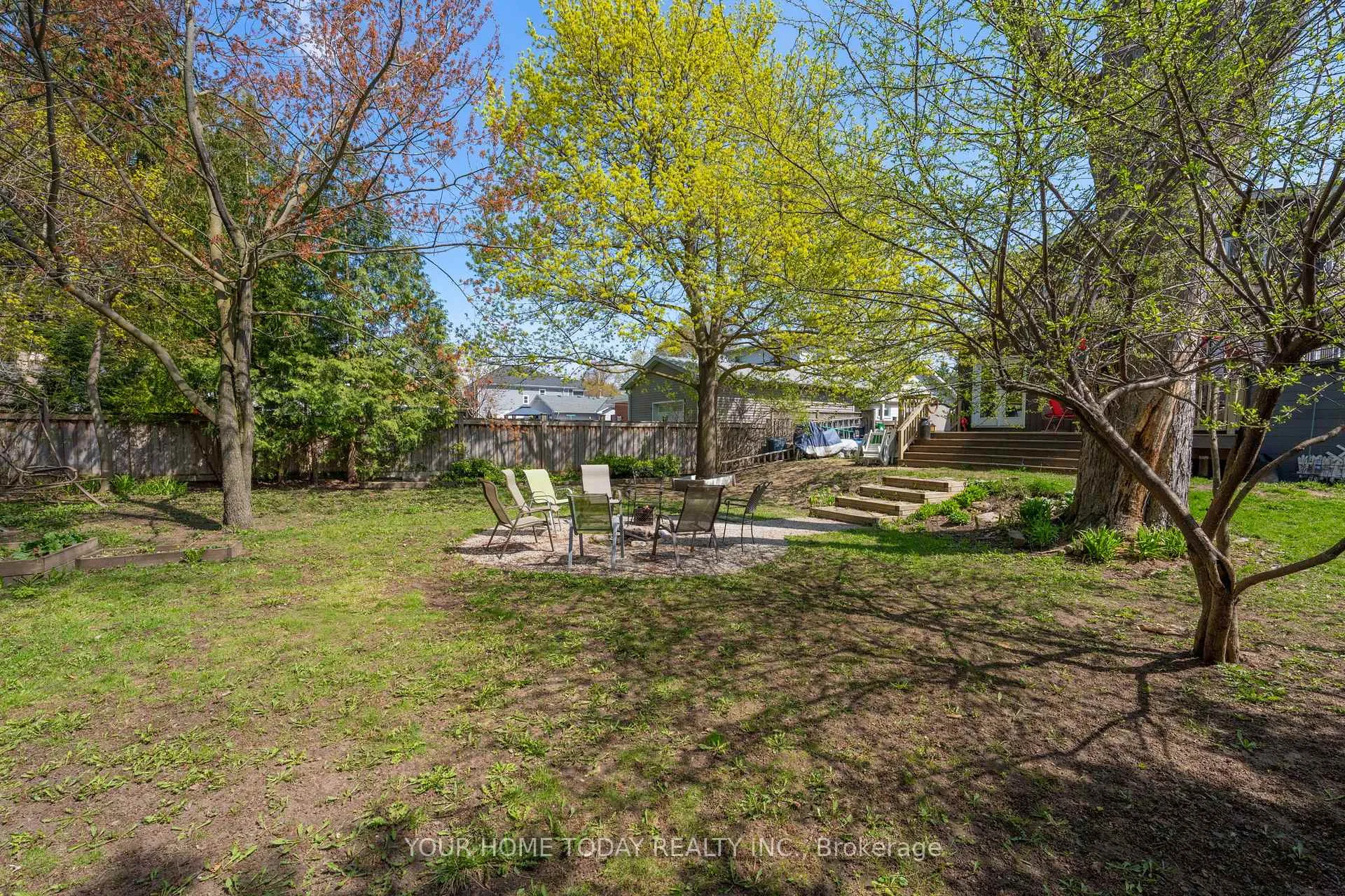 Photo 41 of 20 Elgin Street, Halton Hills, Georgetown — HOMEH