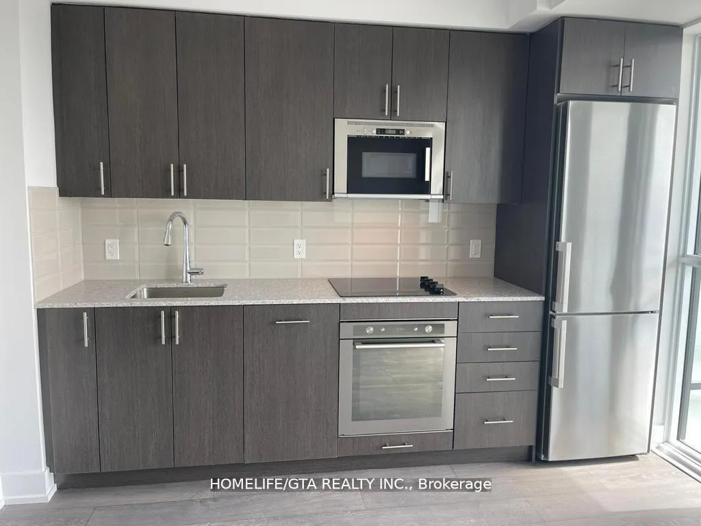 Photo 4 of Unit 802, 2550 Simcoe Street N, Oshawa, Windfields — HOMEH