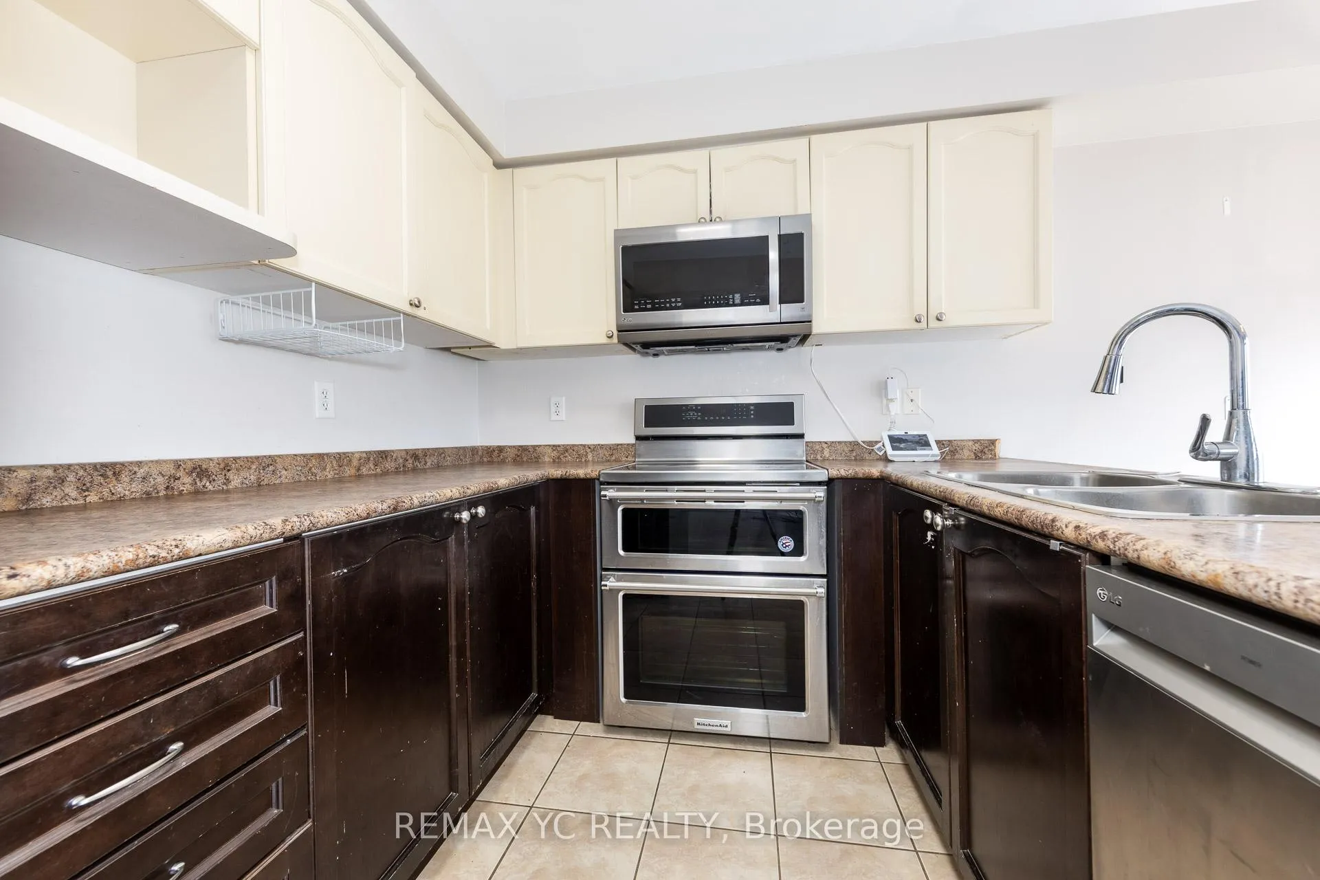 Photo 7 of 47 Mcmulkin Street, New Tecumseth, Alliston — HOMEH