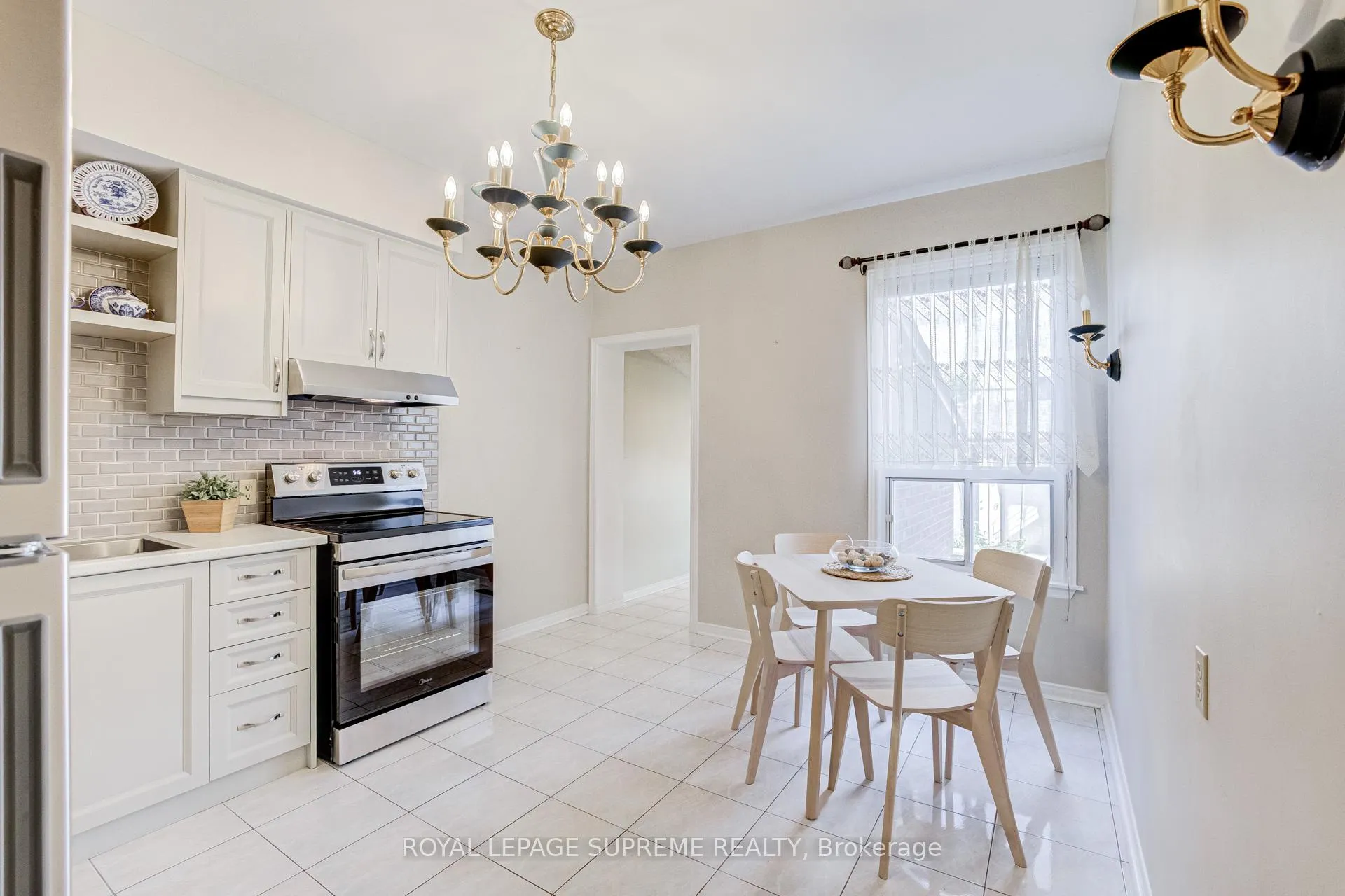 Photo 9 of 83 Lappin Avenue, Toronto, Dovercourt-Wallace Emerson-Junction — HOMEH
