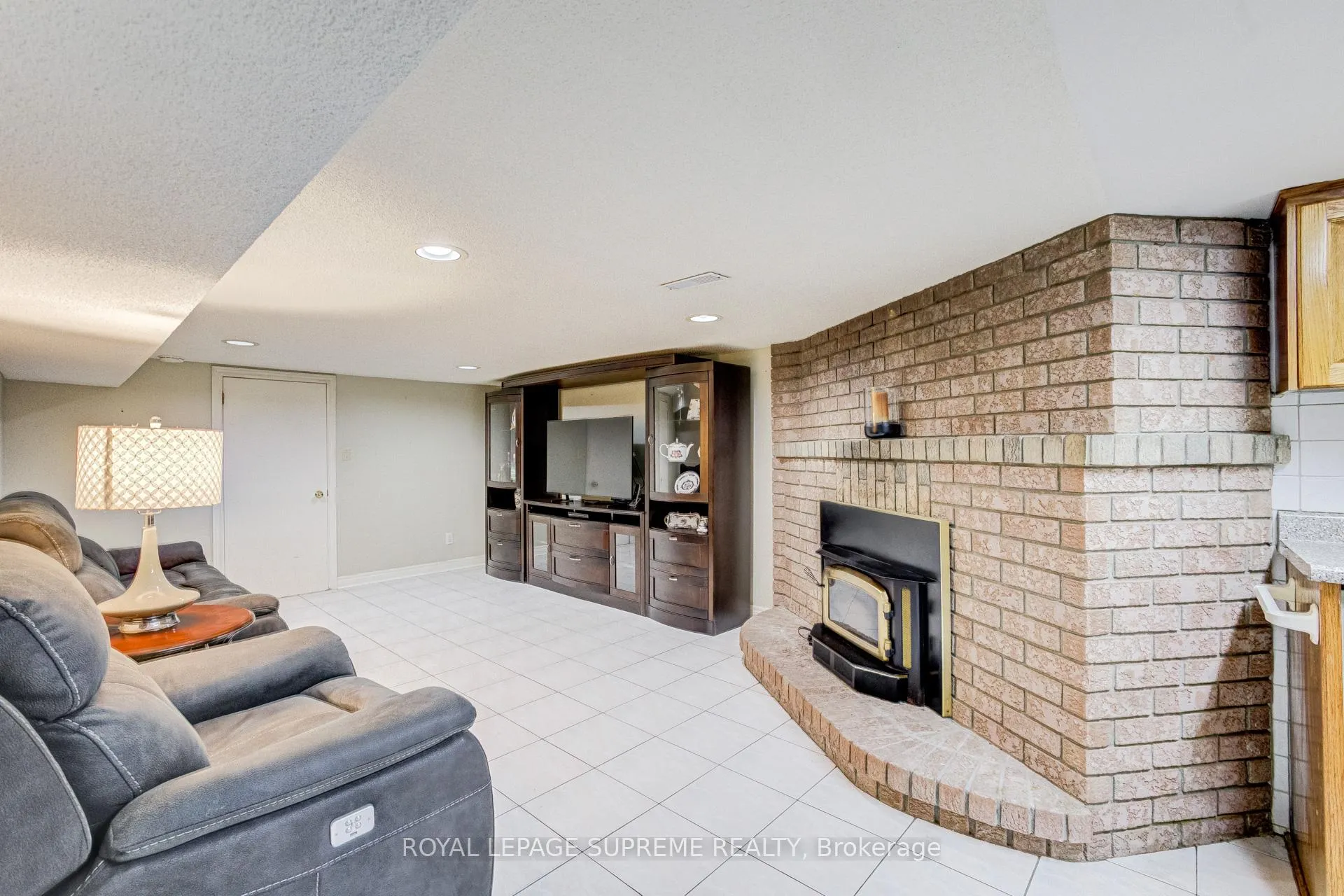 Photo 26 of 83 Lappin Avenue, Toronto, Dovercourt-Wallace Emerson-Junction — HOMEH