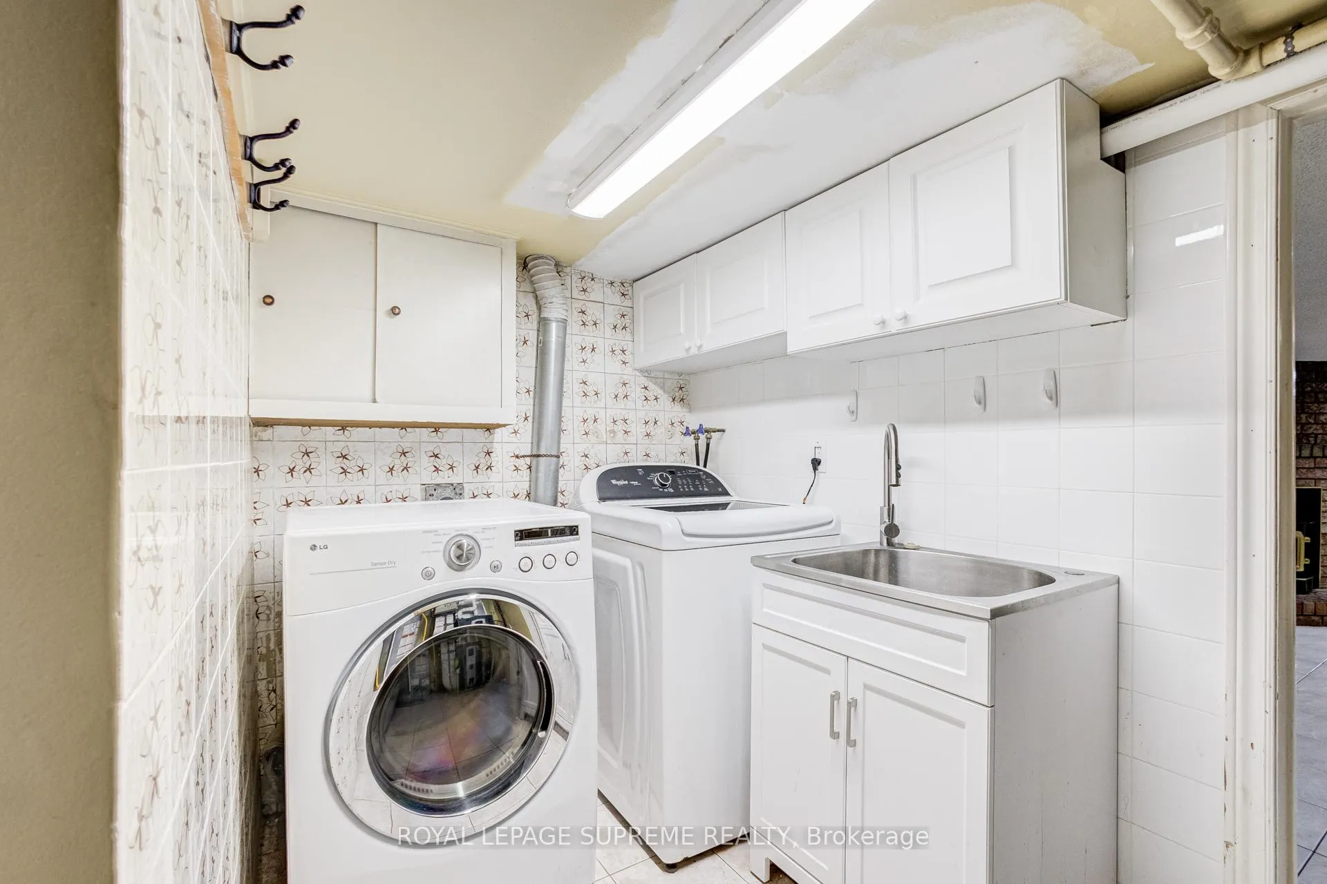 Photo 28 of 83 Lappin Avenue, Toronto, Dovercourt-Wallace Emerson-Junction — HOMEH