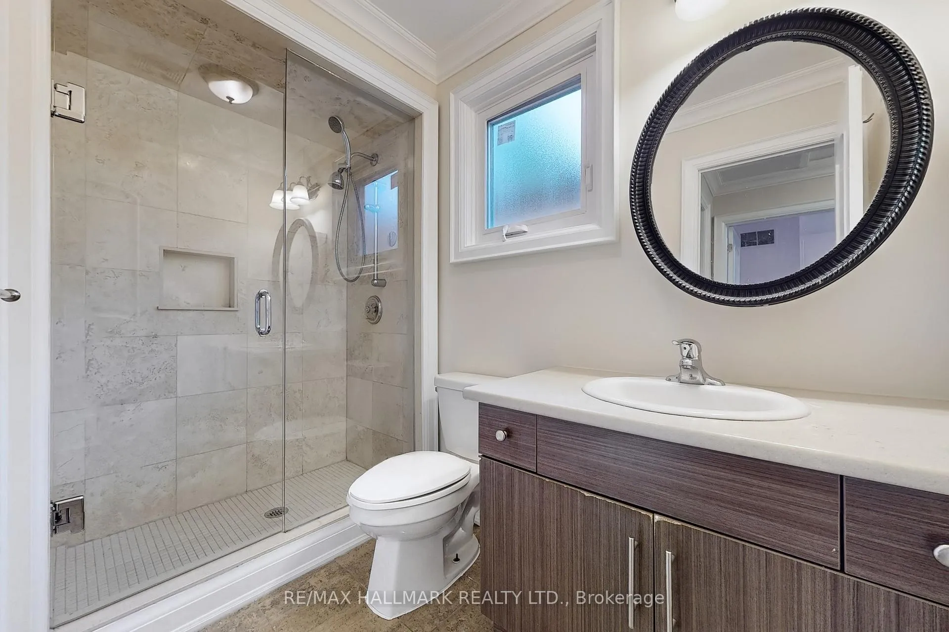 Photo 23 of 9 Sundown Court, Vaughan, Lakeview Estates — HOMEH