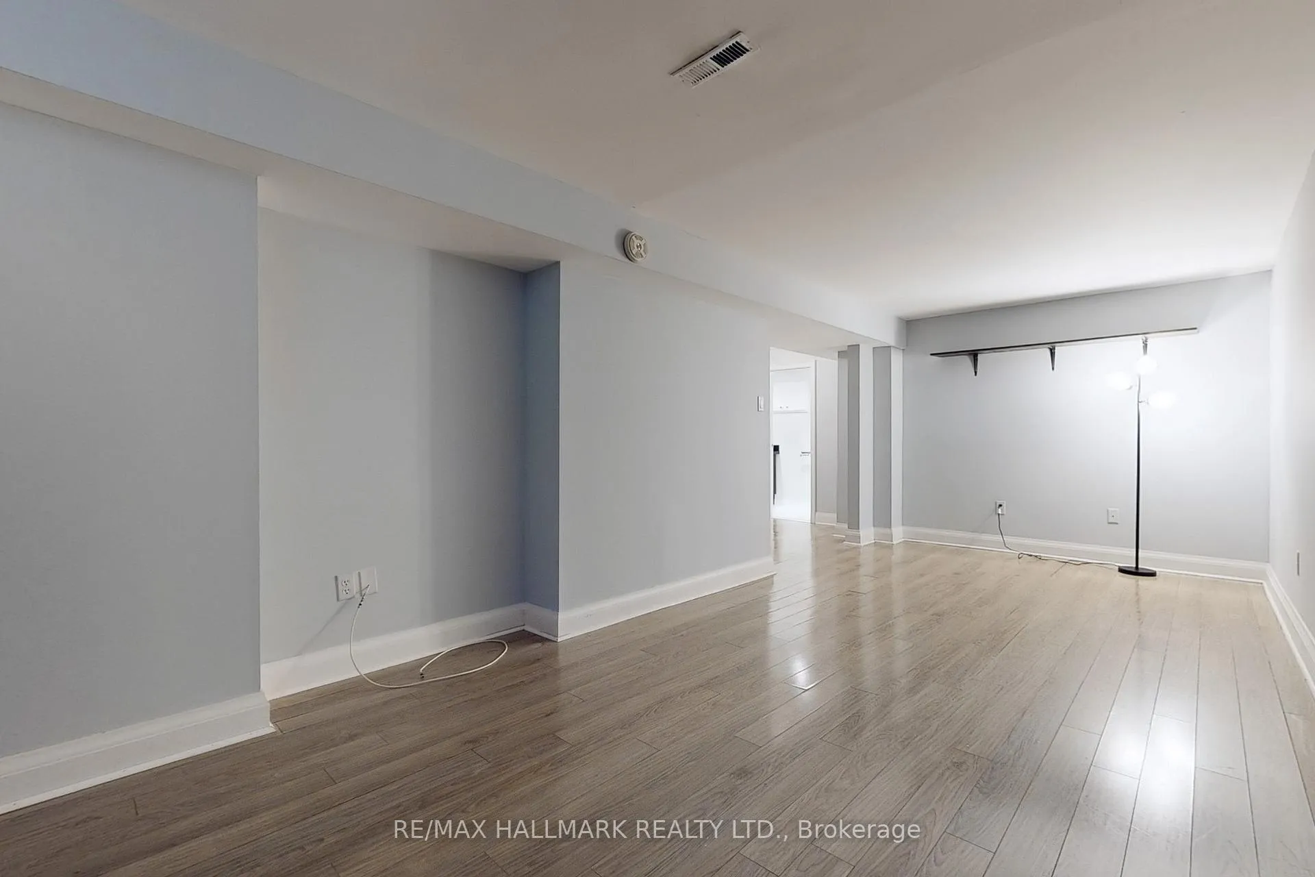 Photo 27 of 9 Sundown Court, Vaughan, Lakeview Estates — HOMEH