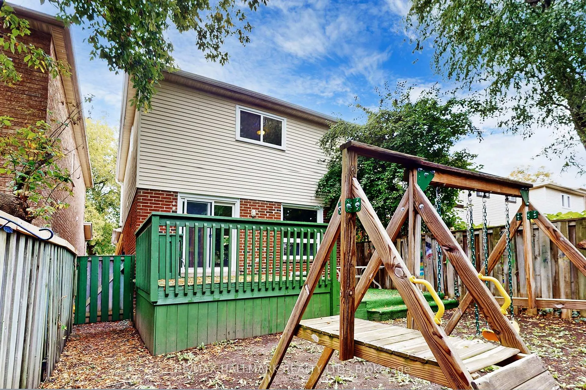 Photo 33 of 9 Sundown Court, Vaughan, Lakeview Estates — HOMEH