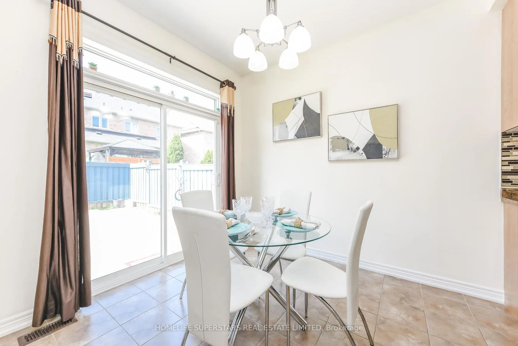 Photo 8 of 16 Altura Way, Brampton, Bram East — HOMEH