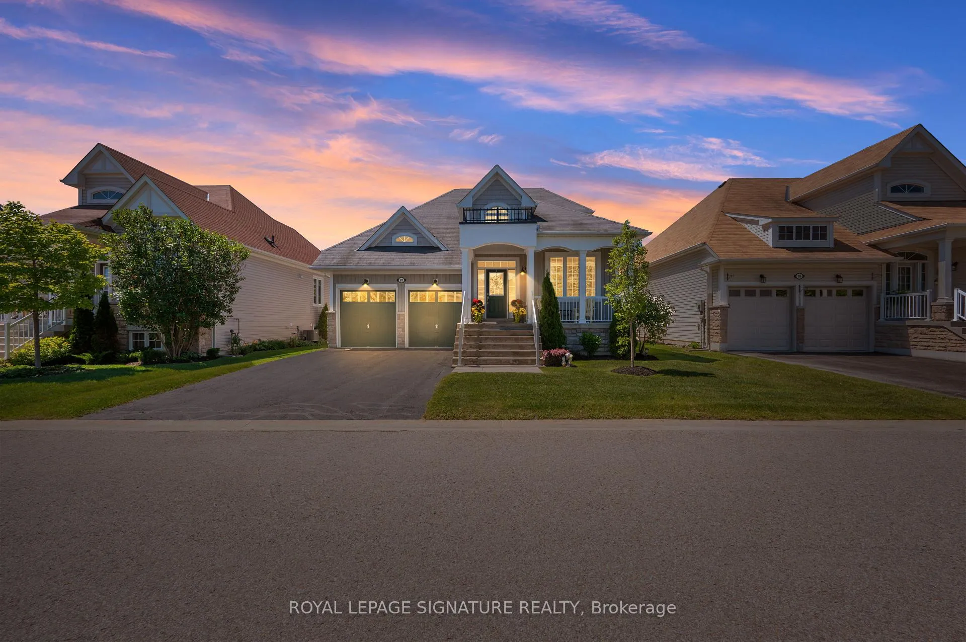 Photo 2 of 20 Starboard Circle, Wasaga Beach — HOMEH