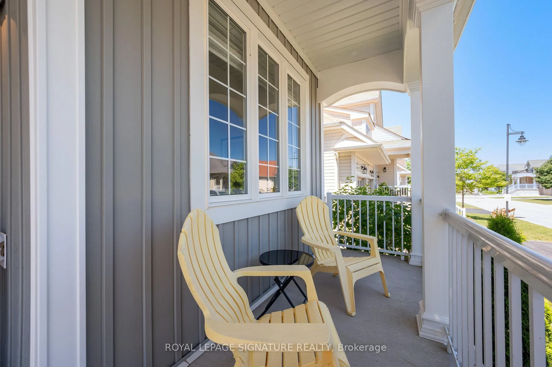 Photo 5 of 20 Starboard Circle, Wasaga Beach — HOMEH
