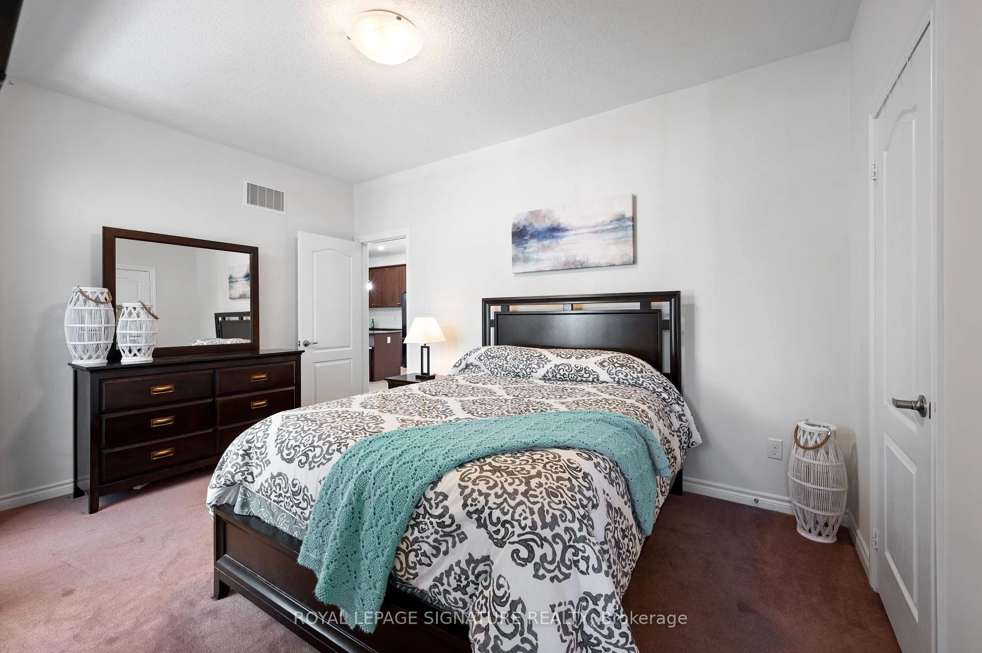 Photo 22 of 20 Starboard Circle, Wasaga Beach — HOMEH