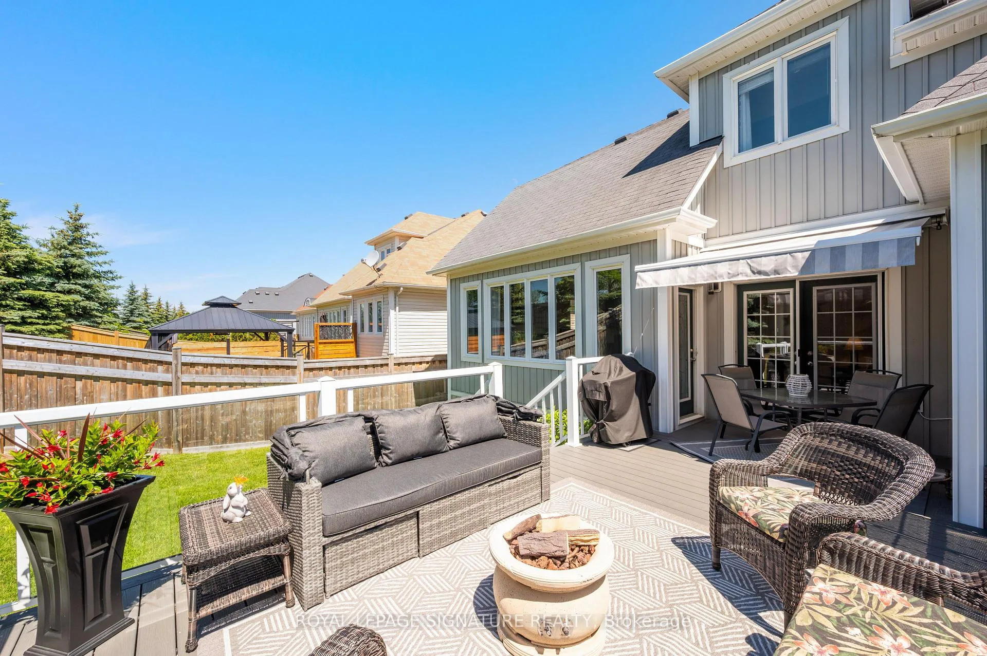 Photo 34 of 20 Starboard Circle, Wasaga Beach — HOMEH