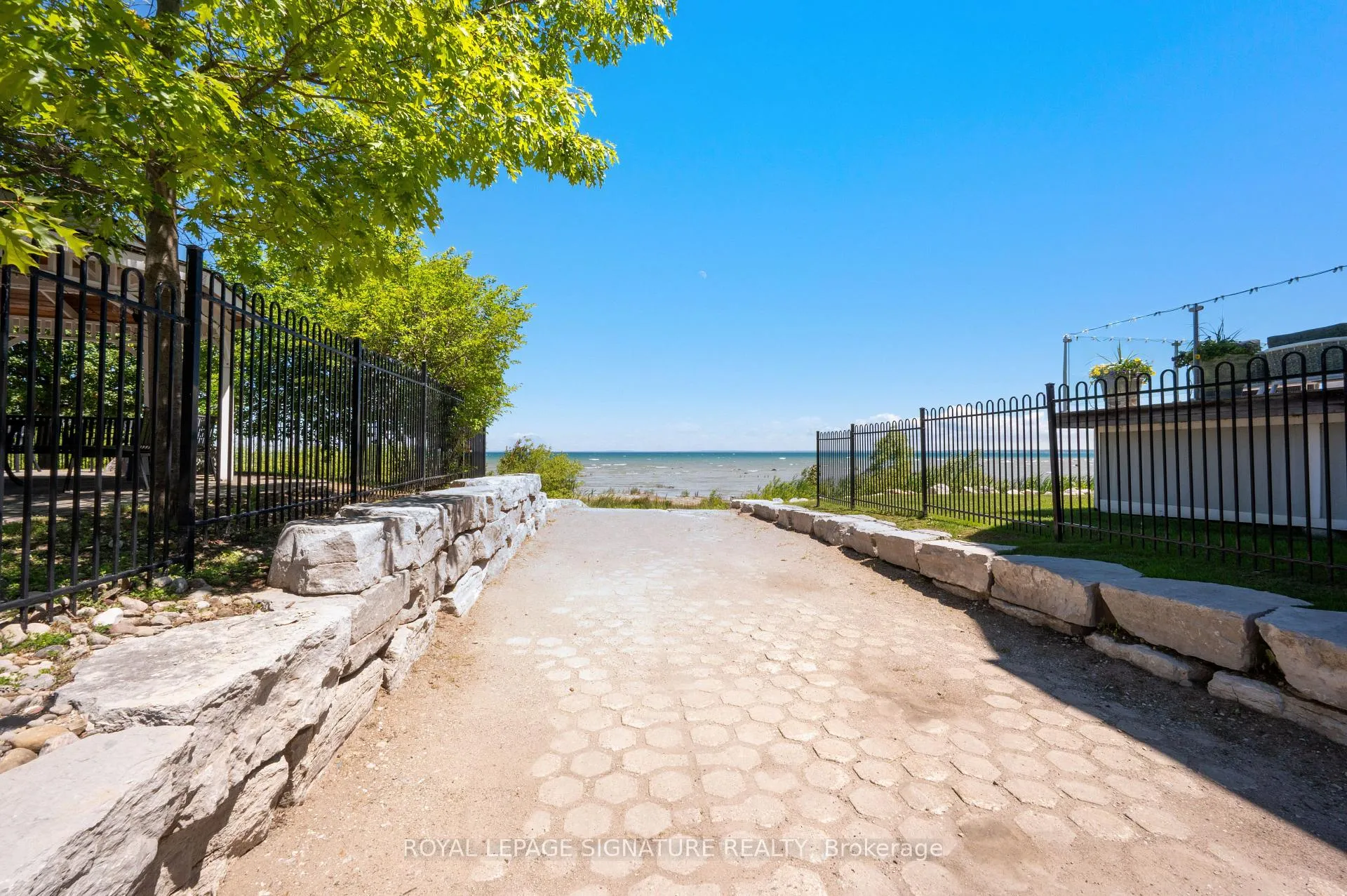 Photo 40 of 20 Starboard Circle, Wasaga Beach — HOMEH