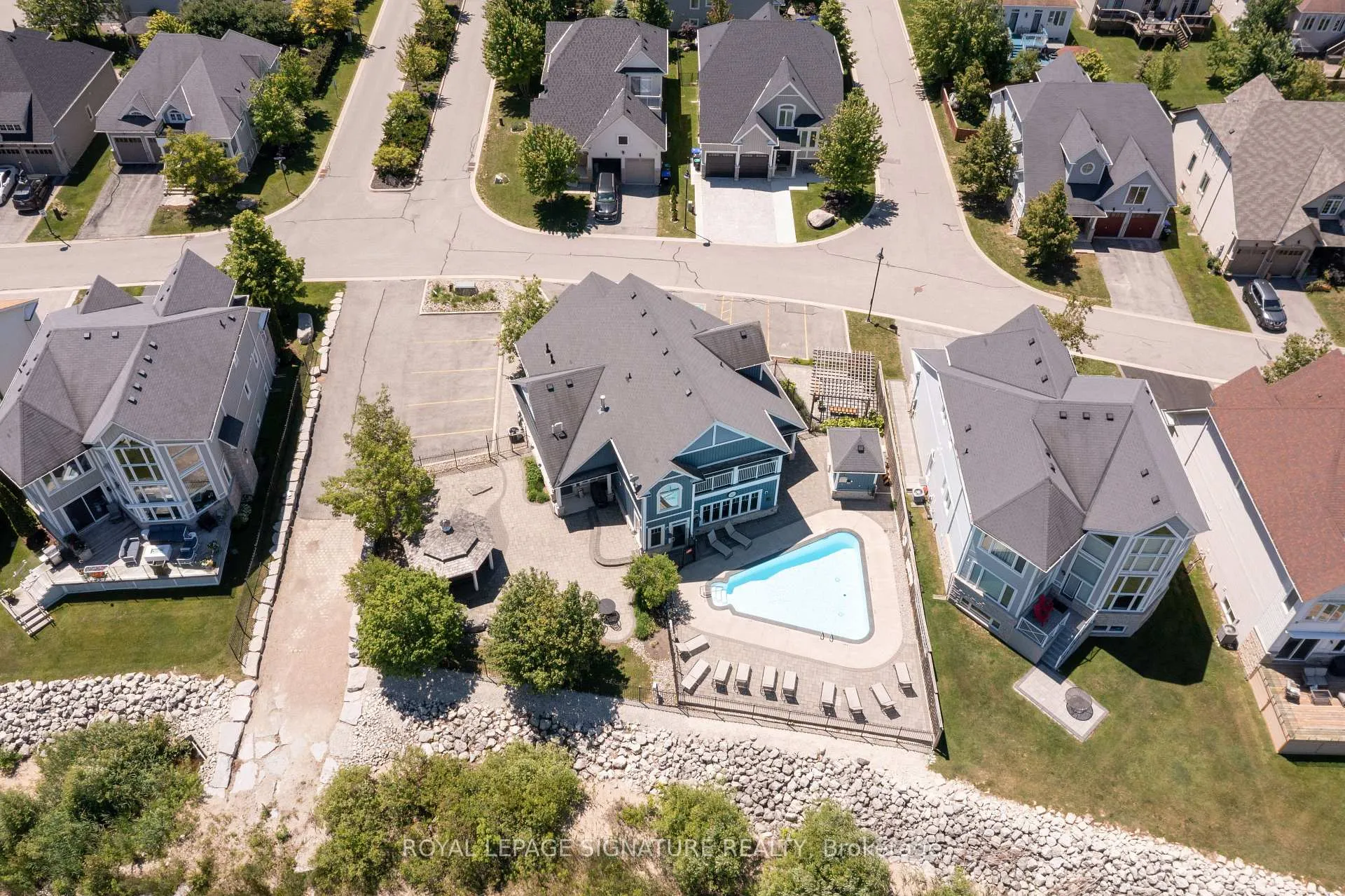 Photo 48 of 20 Starboard Circle, Wasaga Beach — HOMEH