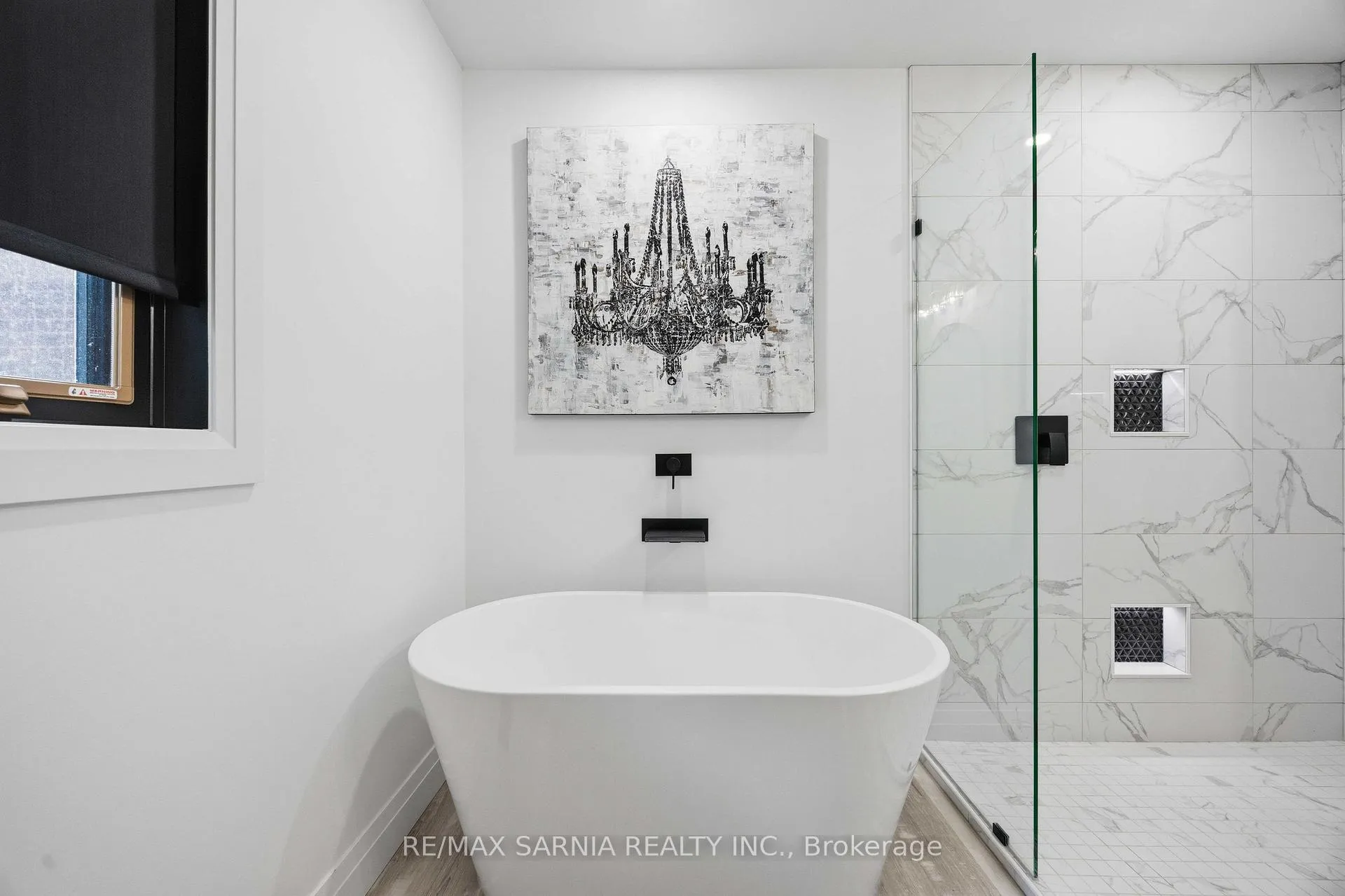 Photo 22 of 10172 Meadowlilly Crescent, Lambton Shores — HOMEH