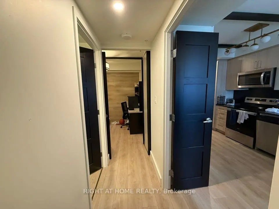 Photo 7 of Unit 925, 145 Columbia Street W, Waterloo — HOMEH