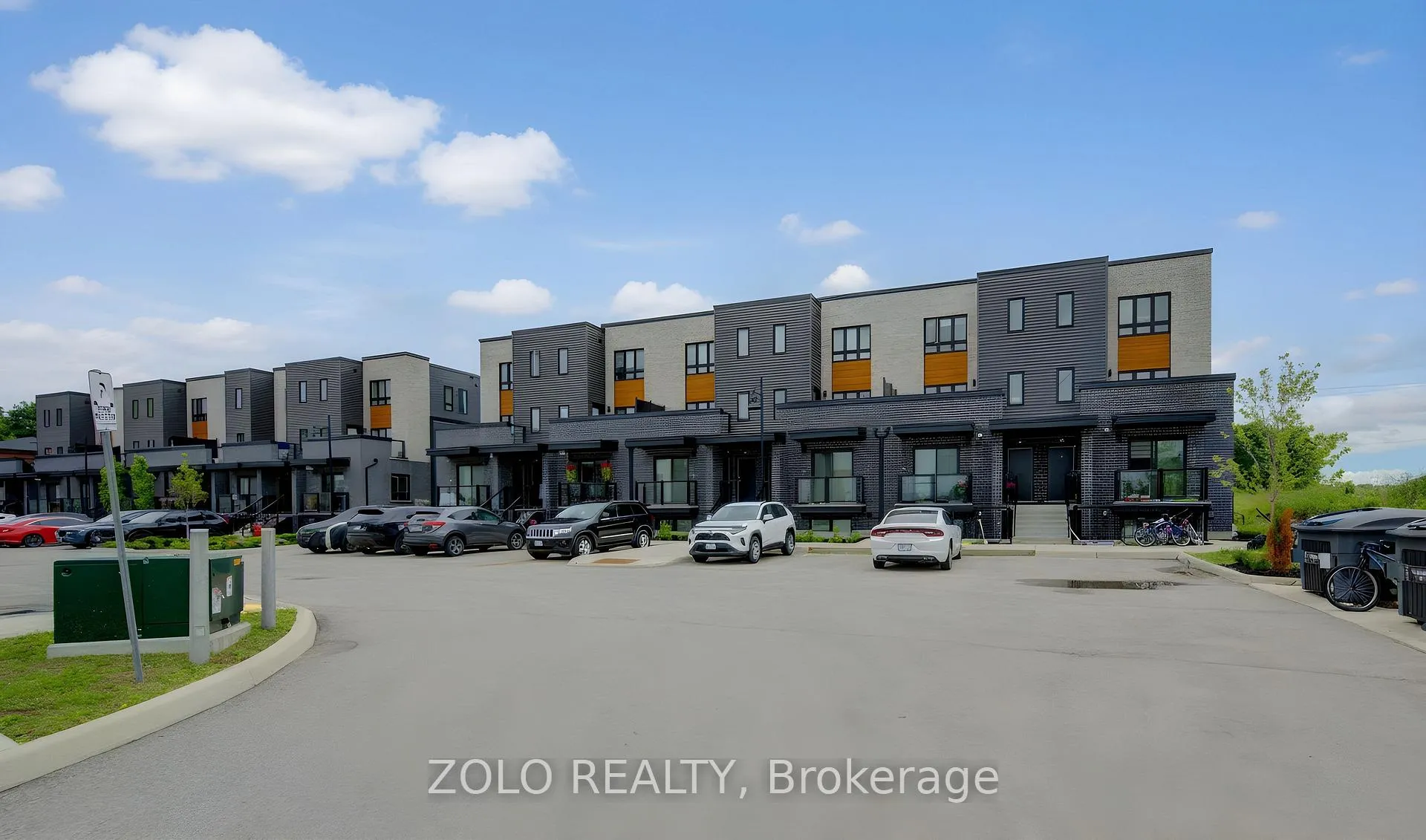 Photo 2 of Unit 14, 235 Chapel Hill Drive, Kitchener, Doon South — HOMEH