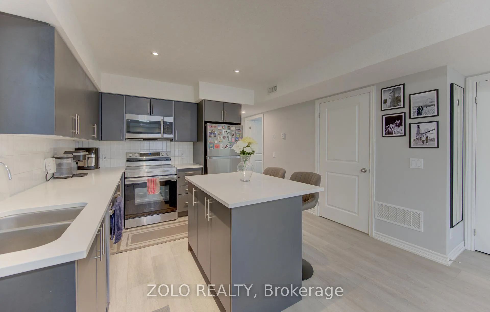 Photo 10 of Unit 14, 235 Chapel Hill Drive, Kitchener, Doon South — HOMEH