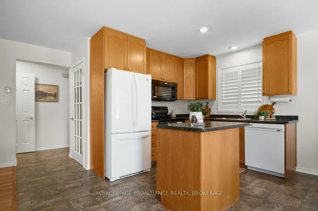 Photo 12 of 944 Ringstead Street, Kingston, City SouthWest — HOMEH