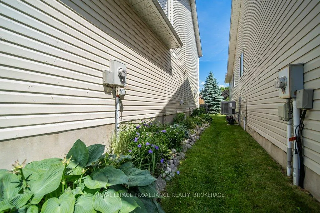 Photo 47 of 944 Ringstead Street, Kingston, City SouthWest — HOMEH
