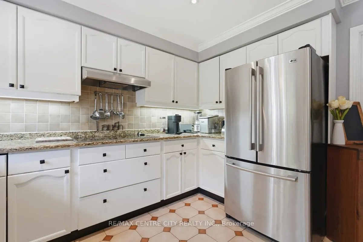 Photo 11 of 264 Blue Forest Place, London, North I — HOMEH