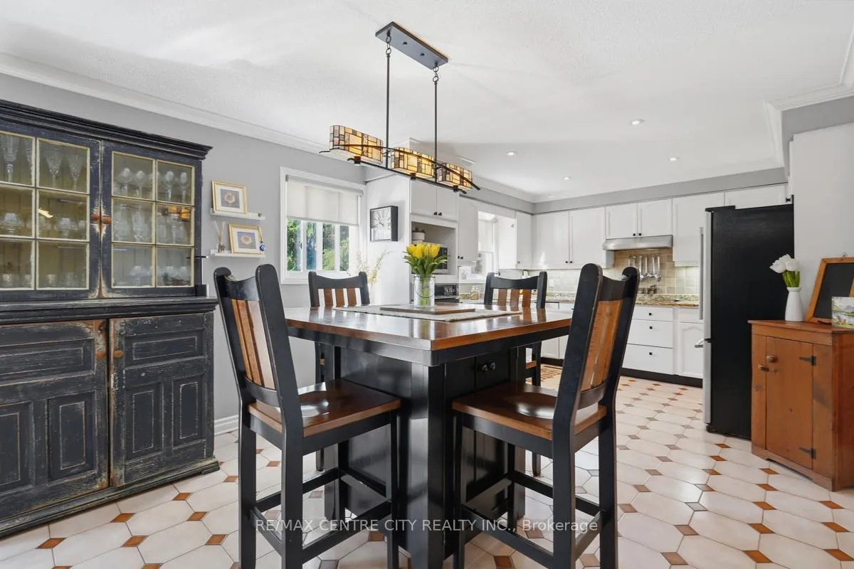 Photo 13 of 264 Blue Forest Place, London, North I — HOMEH