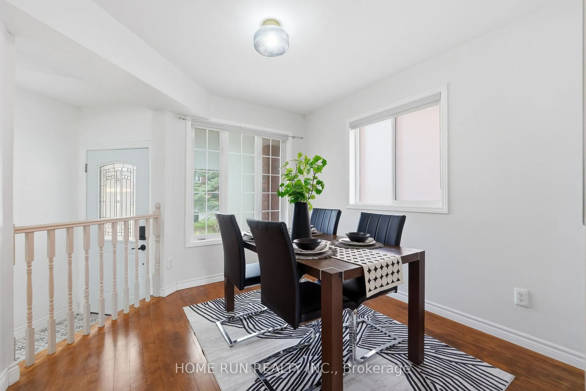 Photo 2 of 26 Highmont Court, Ottawa, Kanata - Kanata Lakes/Heritage Hills — HOMEH