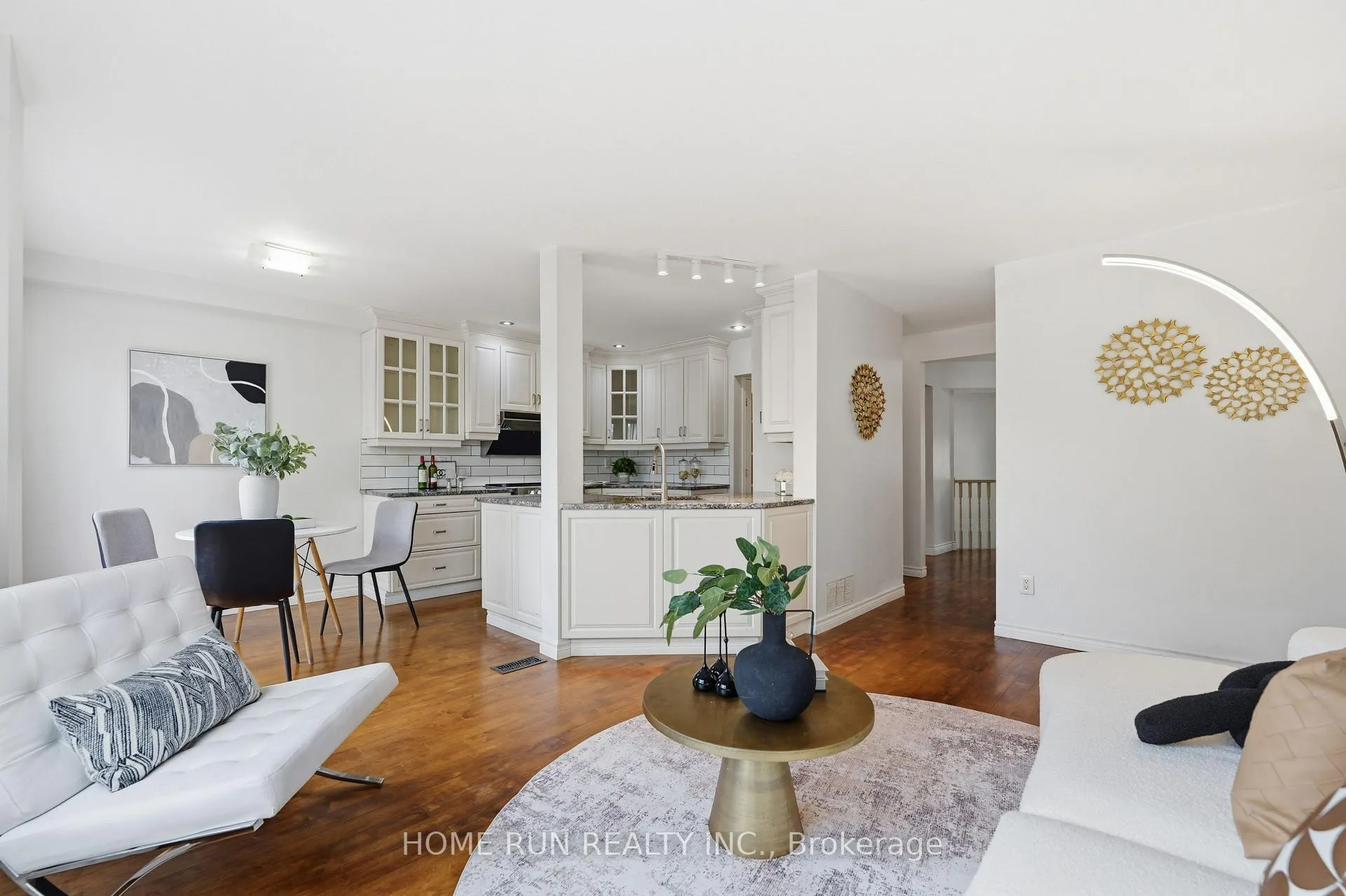 Photo 6 of 26 Highmont Court, Ottawa, Kanata - Kanata Lakes/Heritage Hills — HOMEH