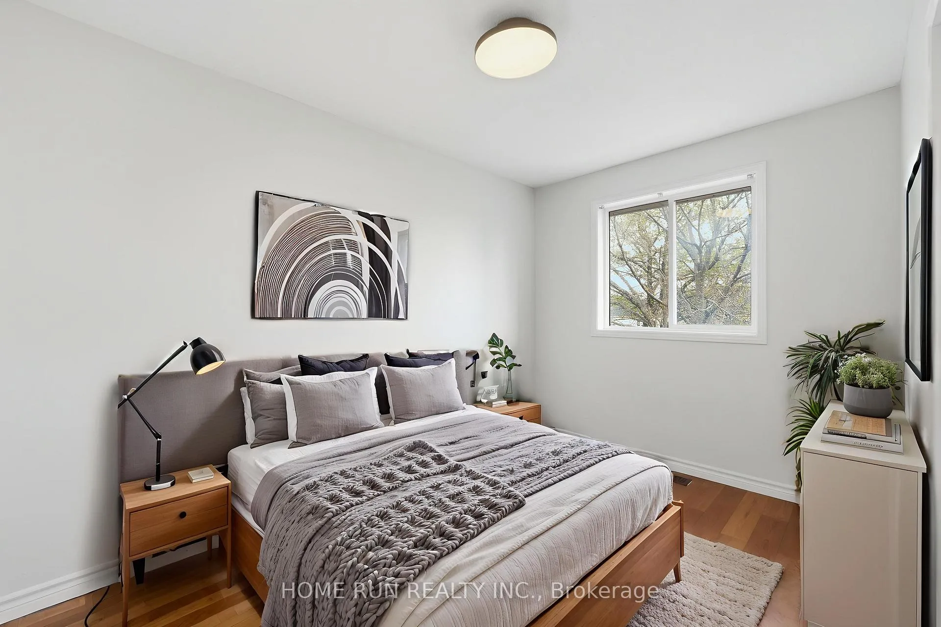 Photo 18 of 26 Highmont Court, Ottawa, Kanata - Kanata Lakes/Heritage Hills — HOMEH