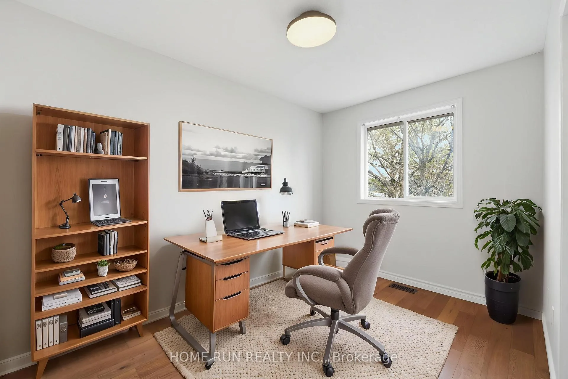 Photo 19 of 26 Highmont Court, Ottawa, Kanata - Kanata Lakes/Heritage Hills — HOMEH