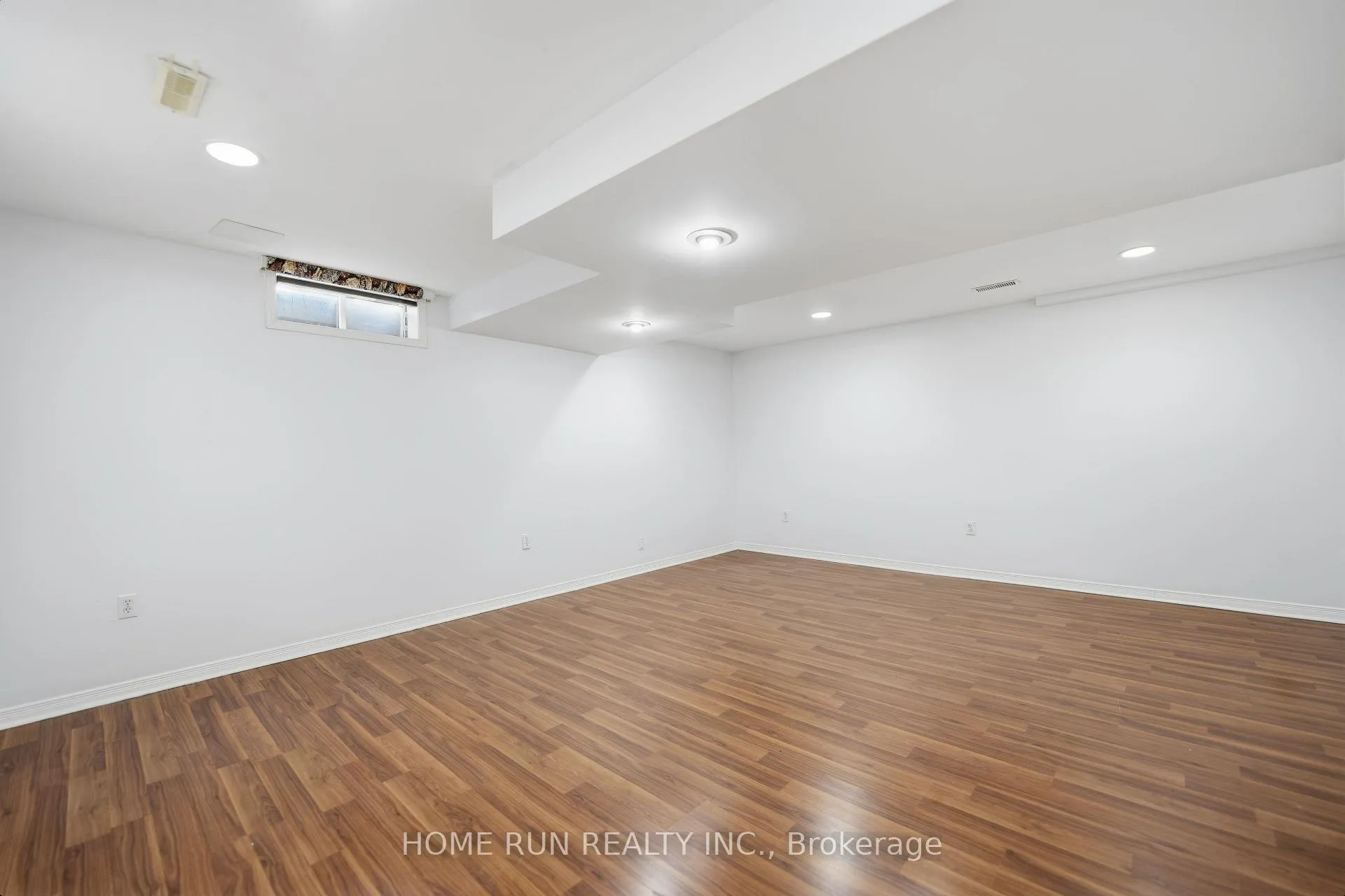 Photo 25 of 26 Highmont Court, Ottawa, Kanata - Kanata Lakes/Heritage Hills — HOMEH
