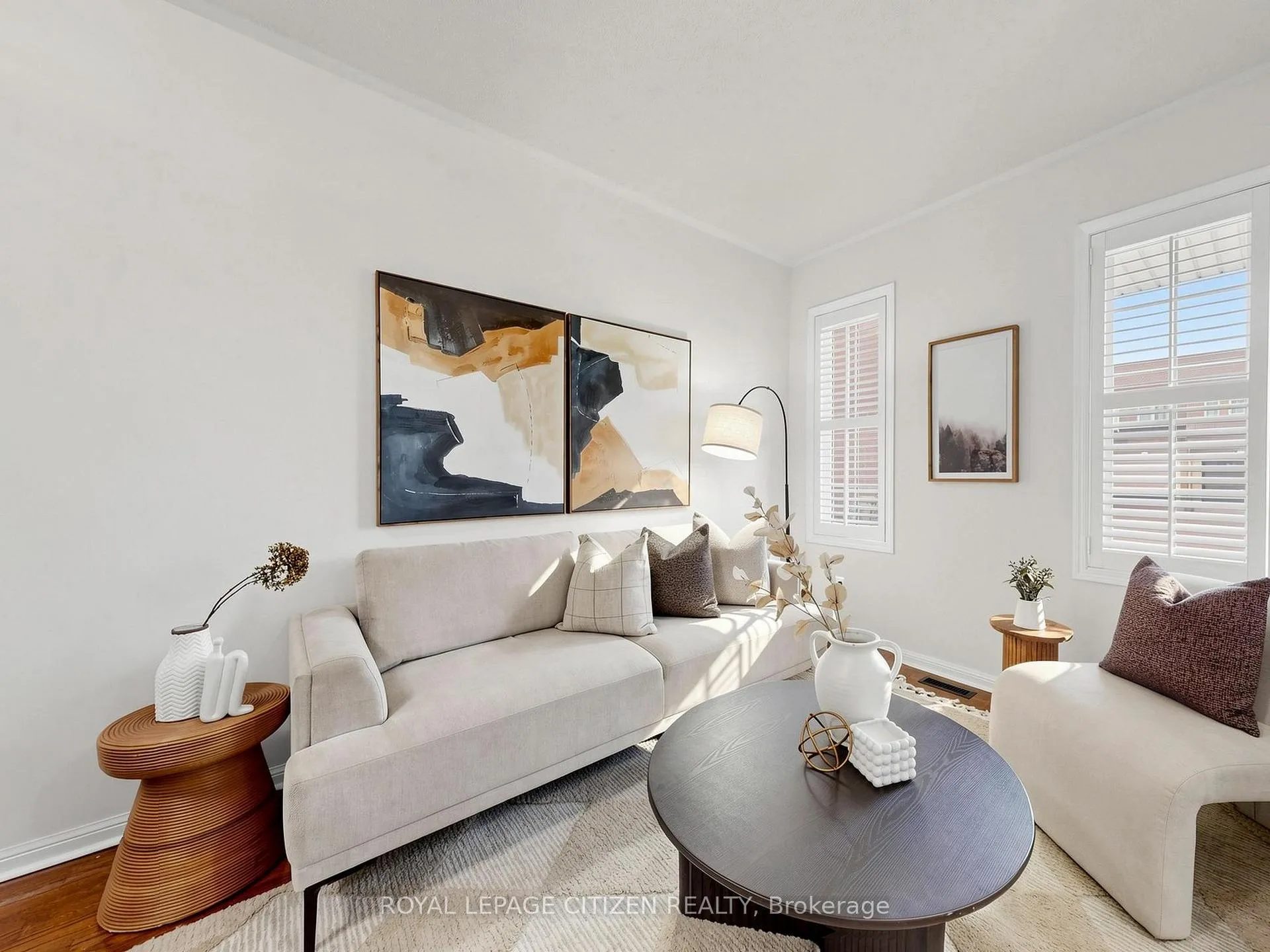 Photo 2 of 115 Dolce Crescent, Vaughan, Vellore Village — HOMEH