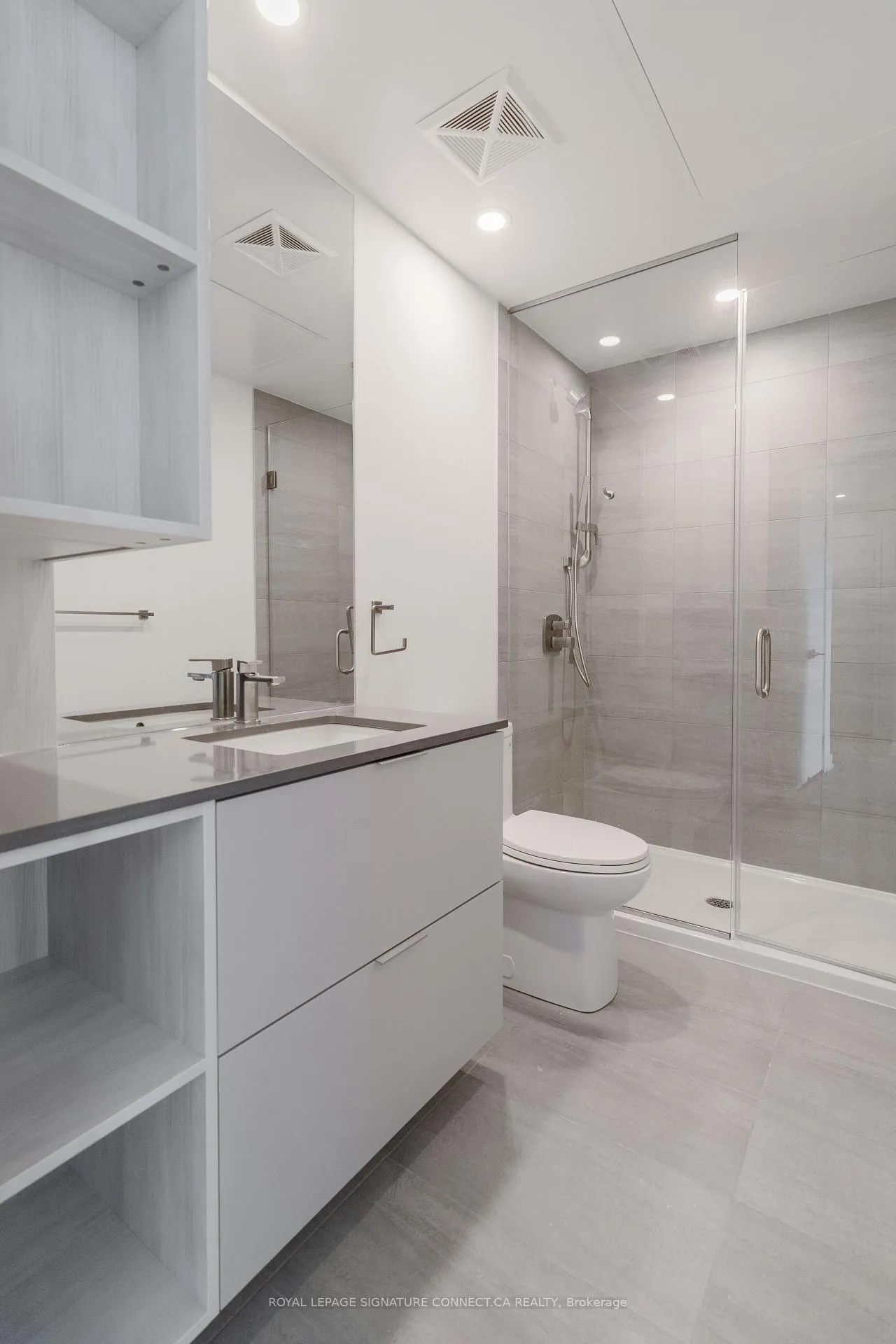 Photo 17 of Unit 402, 1 Fairview Road E, Mississauga, Mississauga Valleys — HOMEH