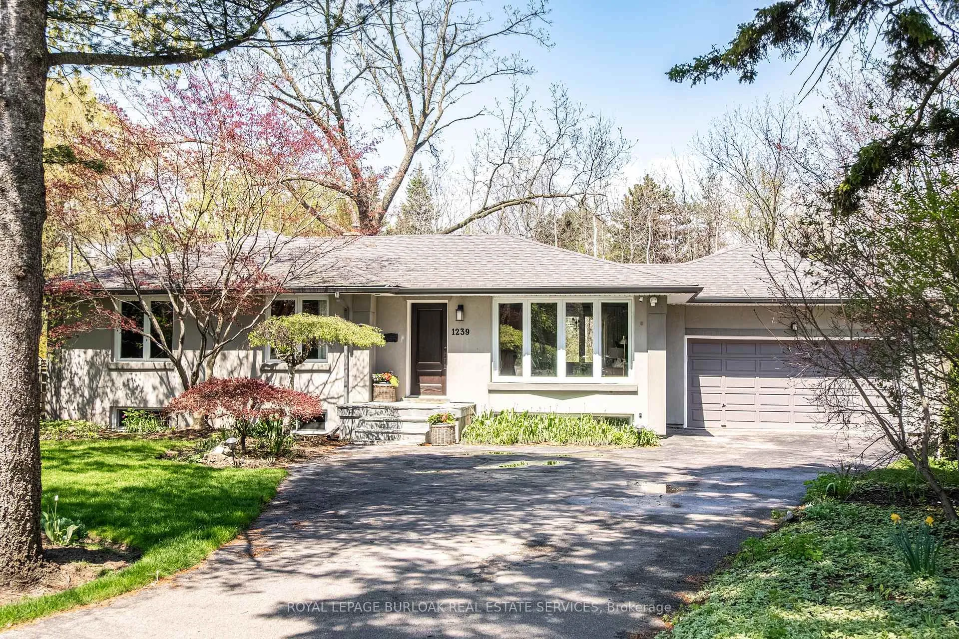 Front of 1239 Baldwin Drive