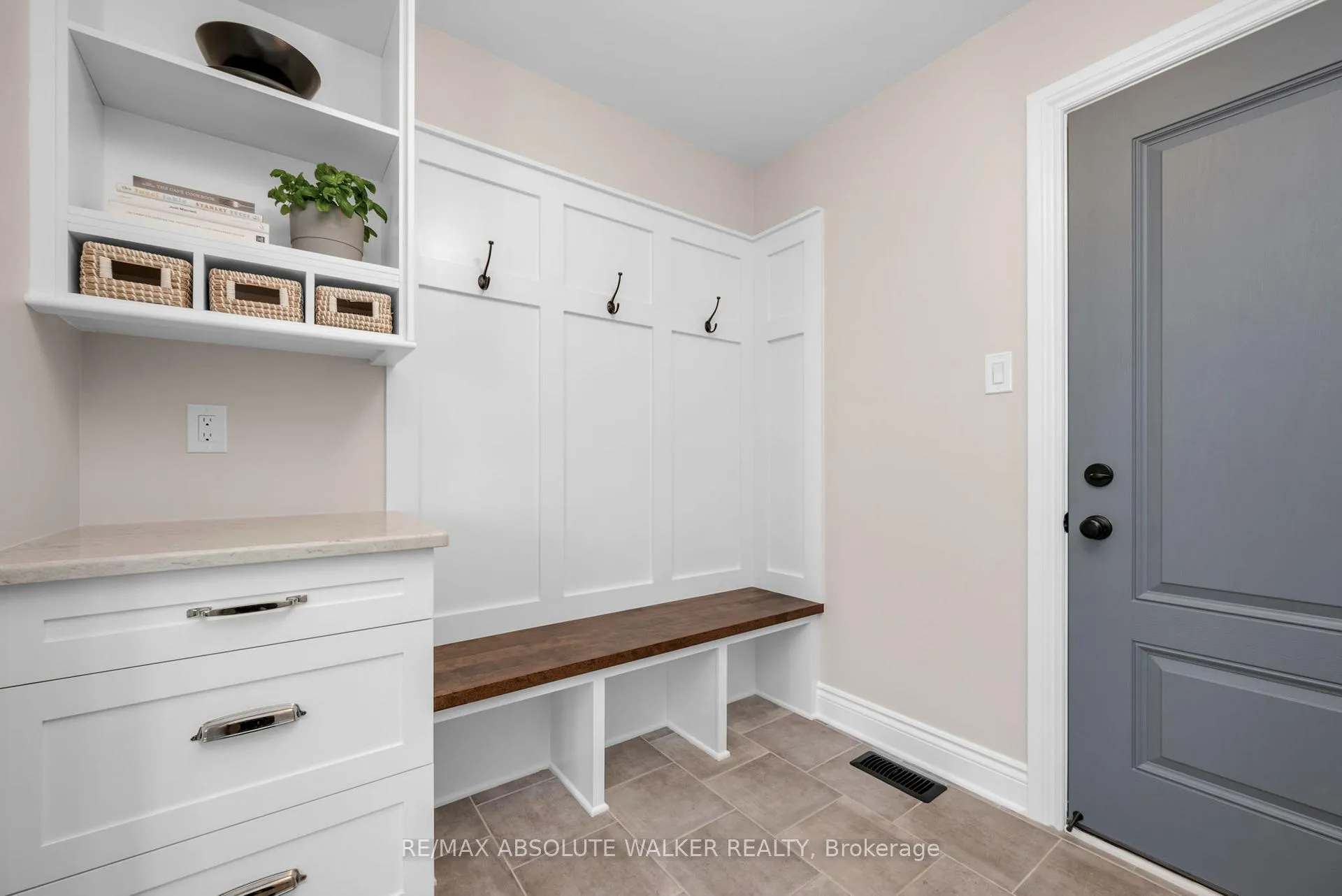 Photo 27 of 902 Percival Crescent, Ottawa, Mahogany Community — HOMEH