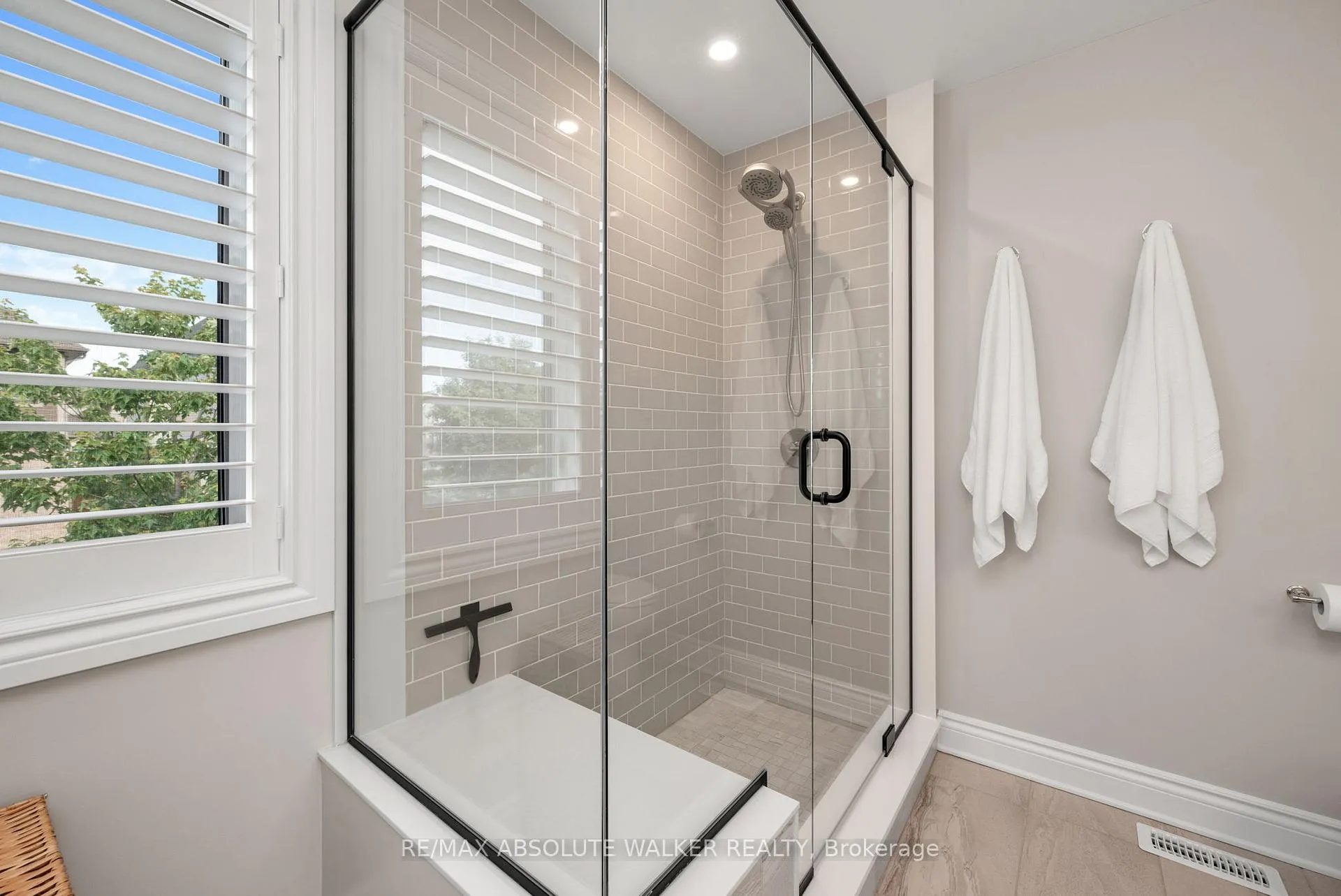 Photo 36 of 902 Percival Crescent, Ottawa, Mahogany Community — HOMEH